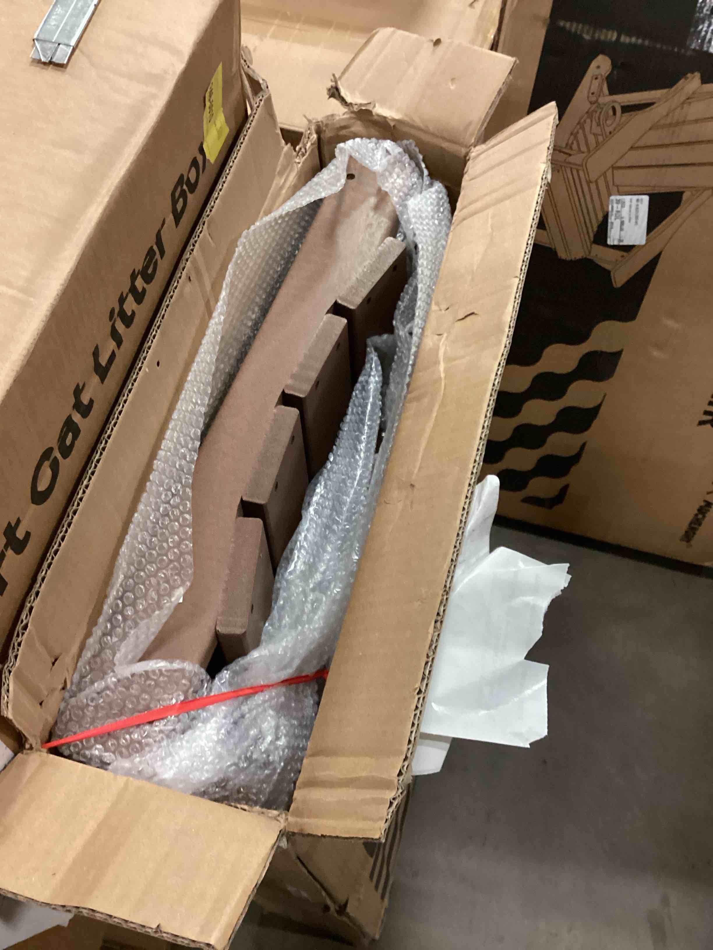 https://s3.amazonaws.com/lotting-images-prod/bidfta/TEA1654529_1753205844472.jpeg