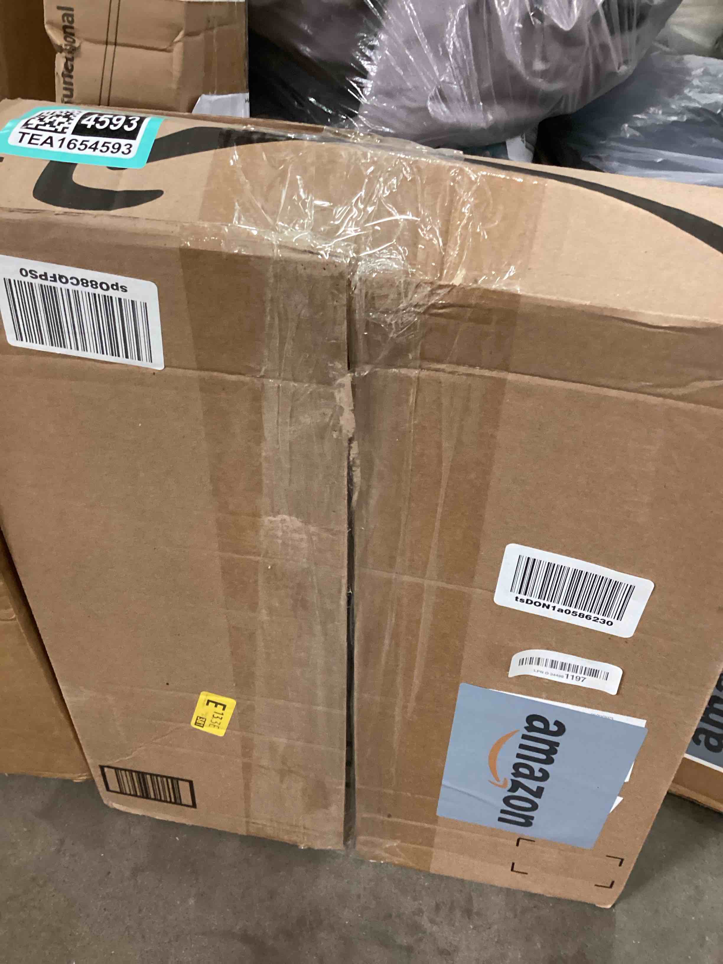 https://s3.amazonaws.com/lotting-images-prod/bidfta/TEA1654593_1753388099607.jpeg