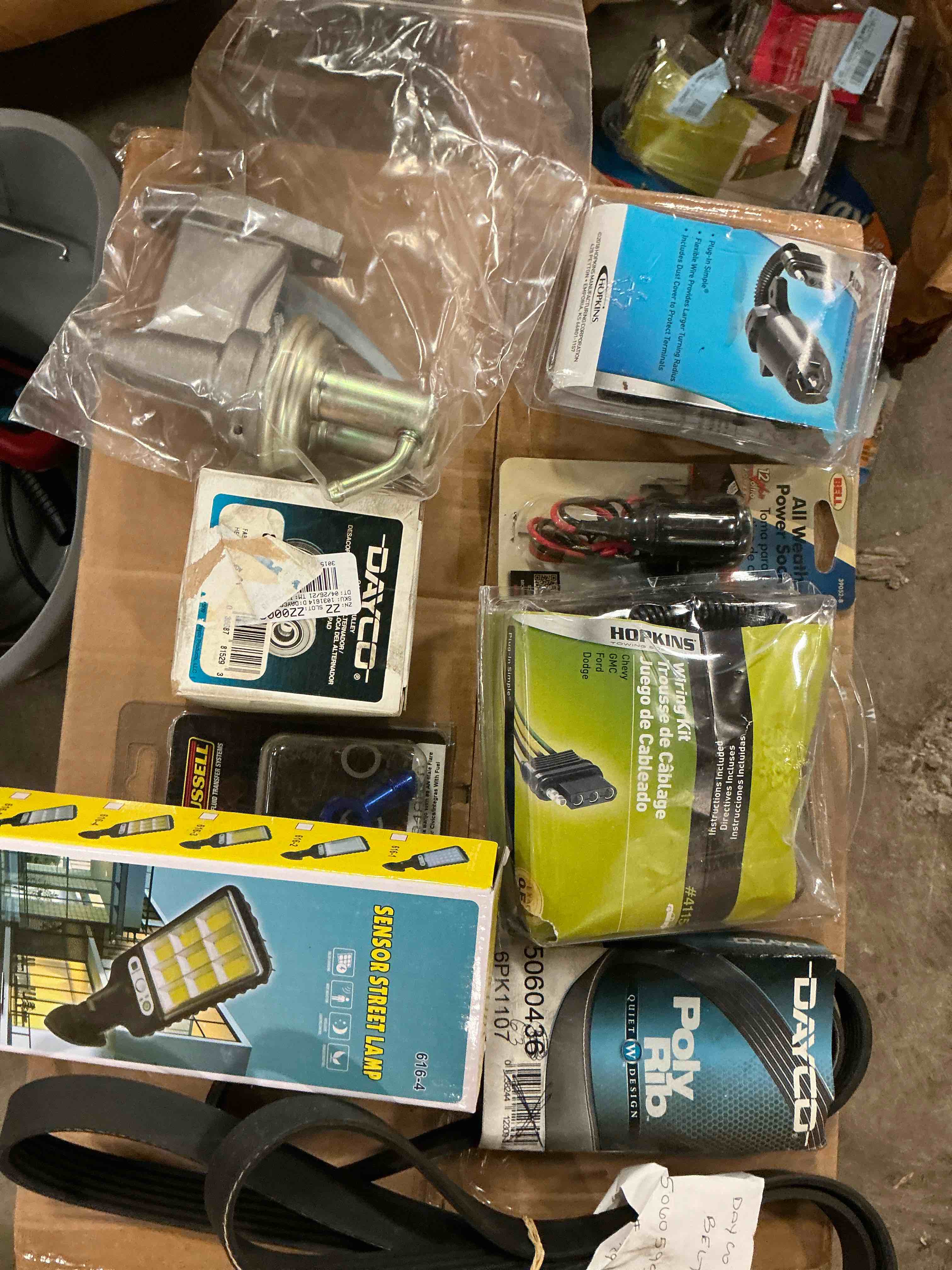 Assorted of car parts 