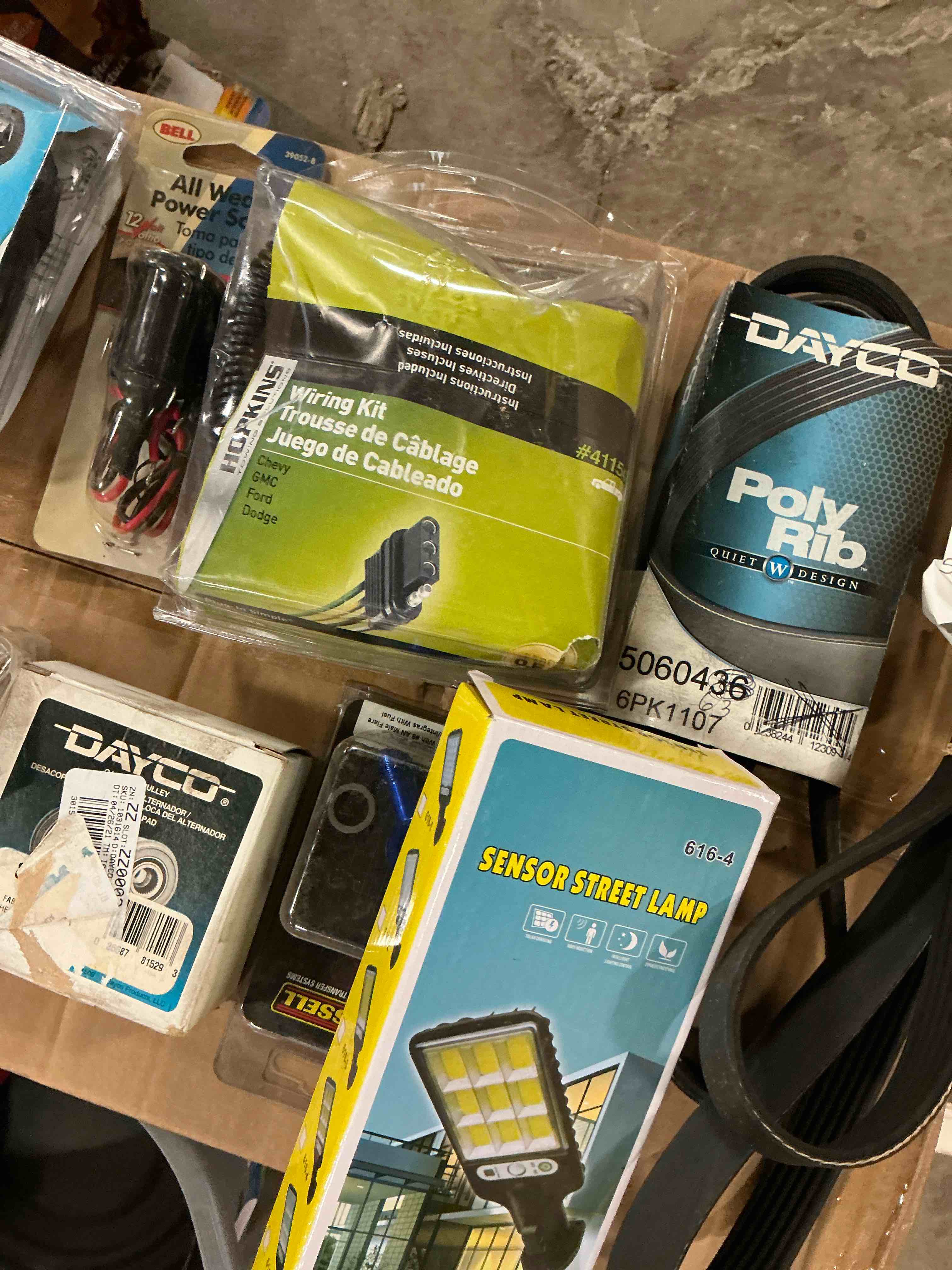 https://s3.amazonaws.com/lotting-images-prod/bidfta/TEA1657387_1751482117587.jpeg