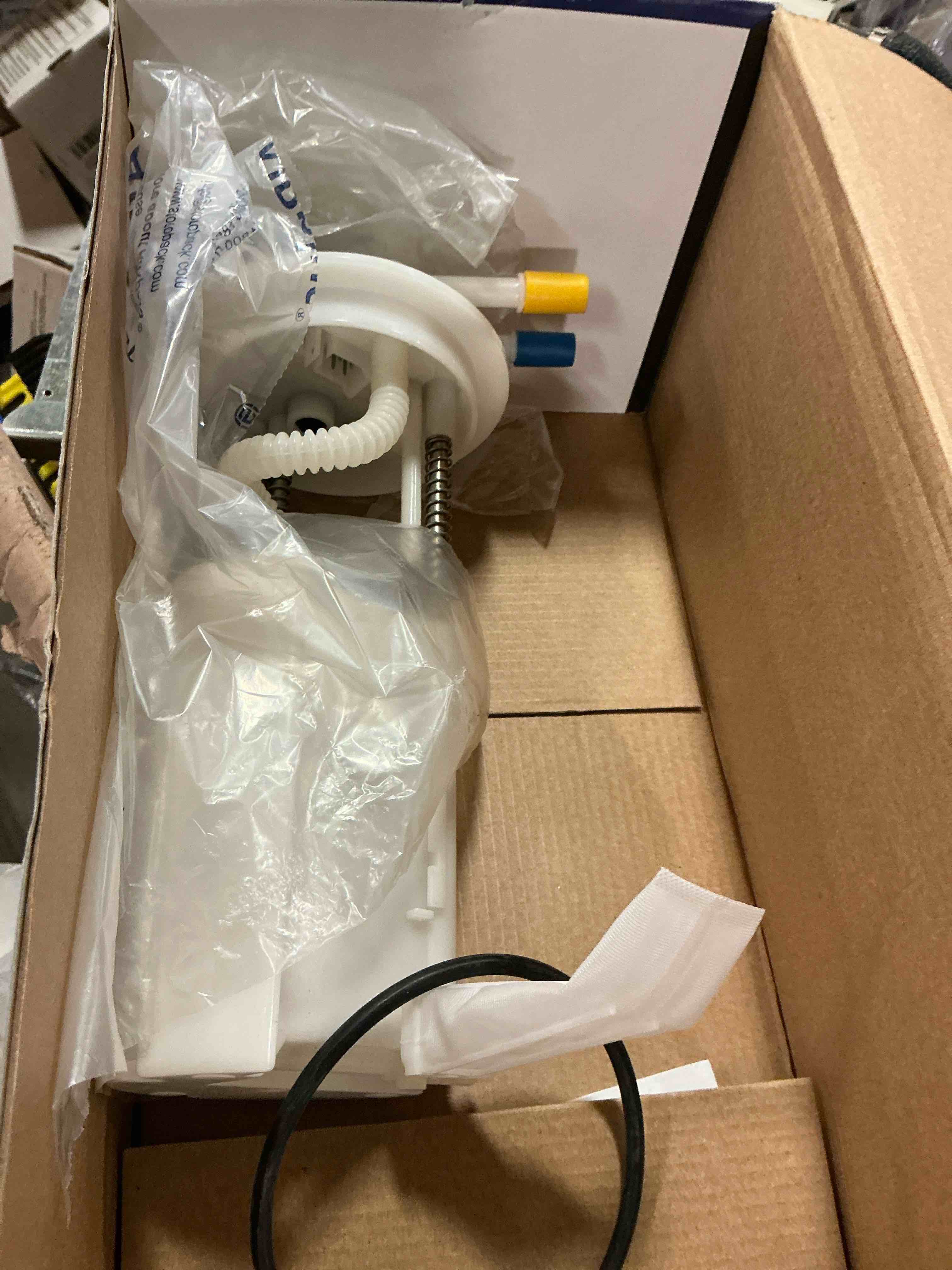 https://s3.amazonaws.com/lotting-images-prod/bidfta/TEA1657469_1751640946533.jpeg