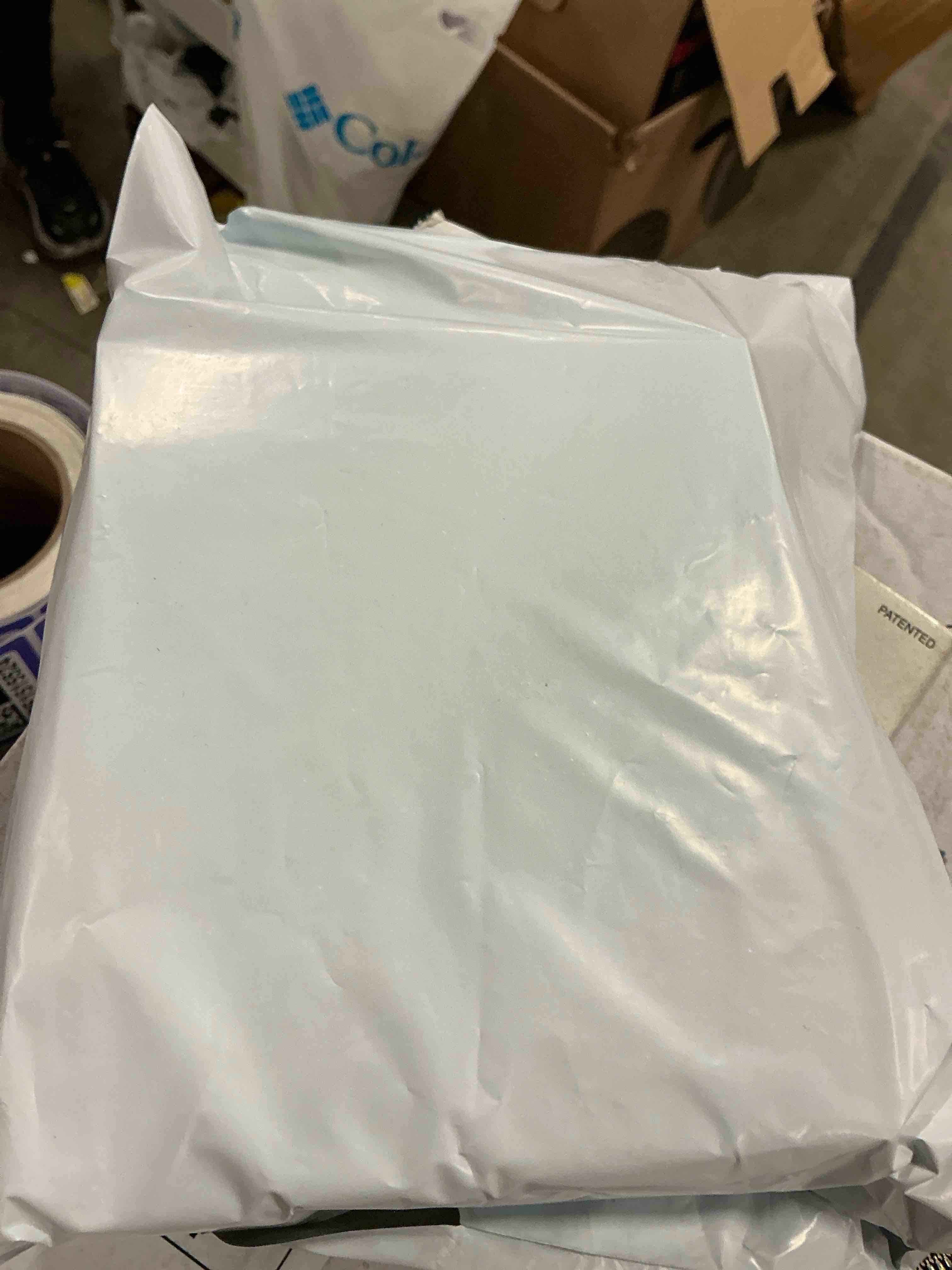 https://s3.amazonaws.com/lotting-images-prod/bidfta/TEA1657509_1751657043560.jpeg