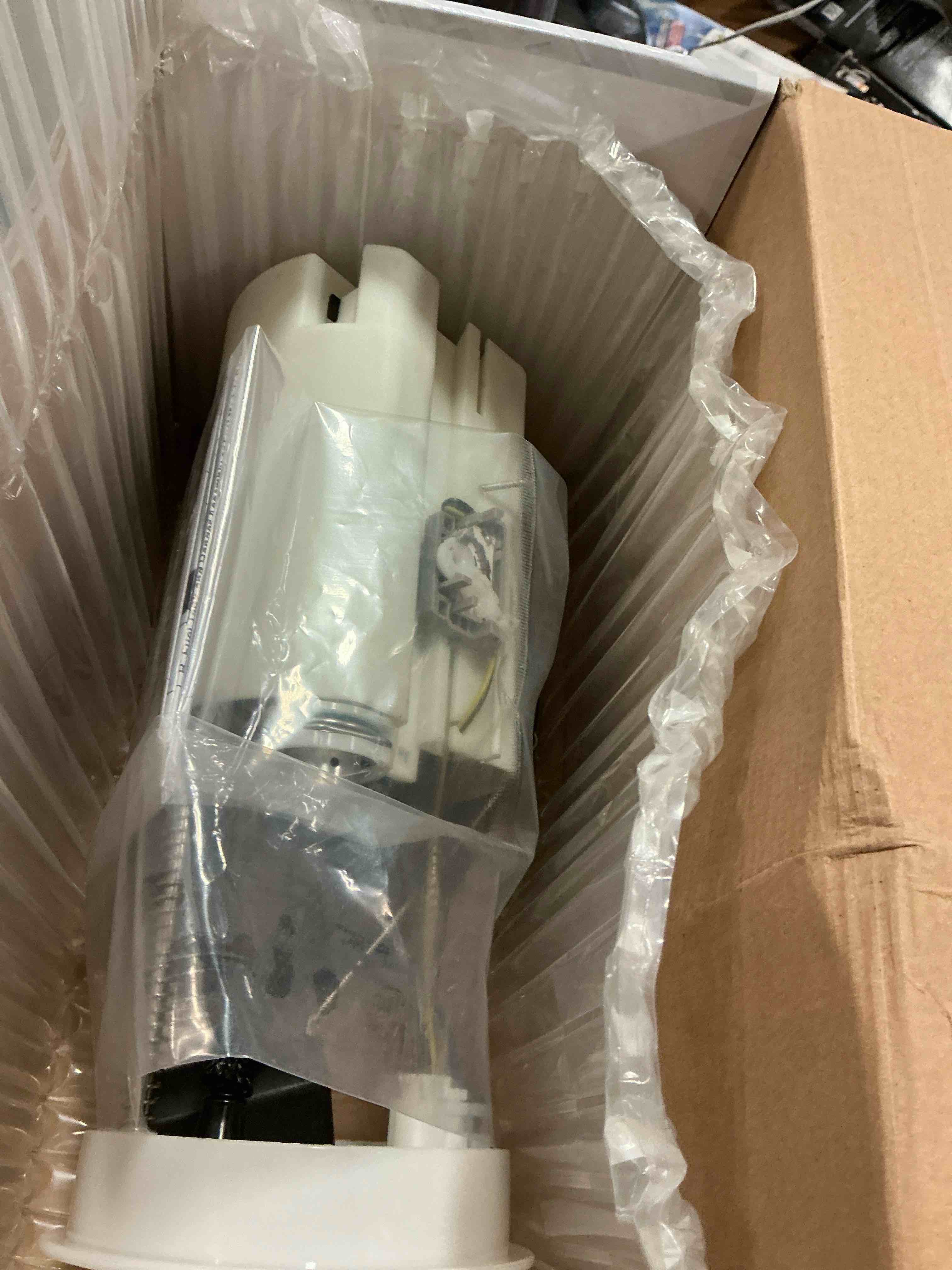 https://s3.amazonaws.com/lotting-images-prod/bidfta/TEA1657520_1751658006698.jpeg