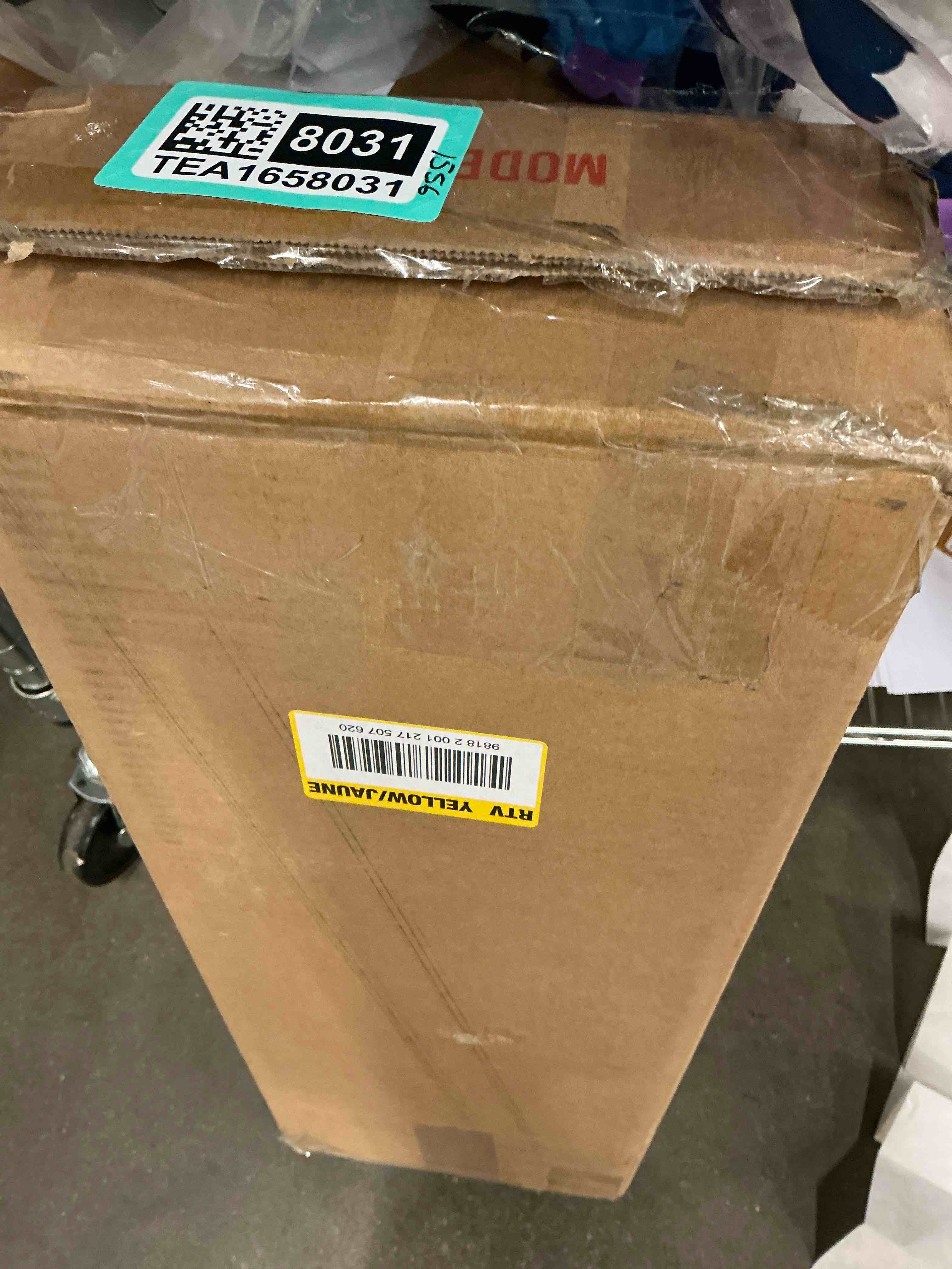 https://s3.amazonaws.com/lotting-images-prod/bidfta/TEA1658031_1752085060983.jpeg
