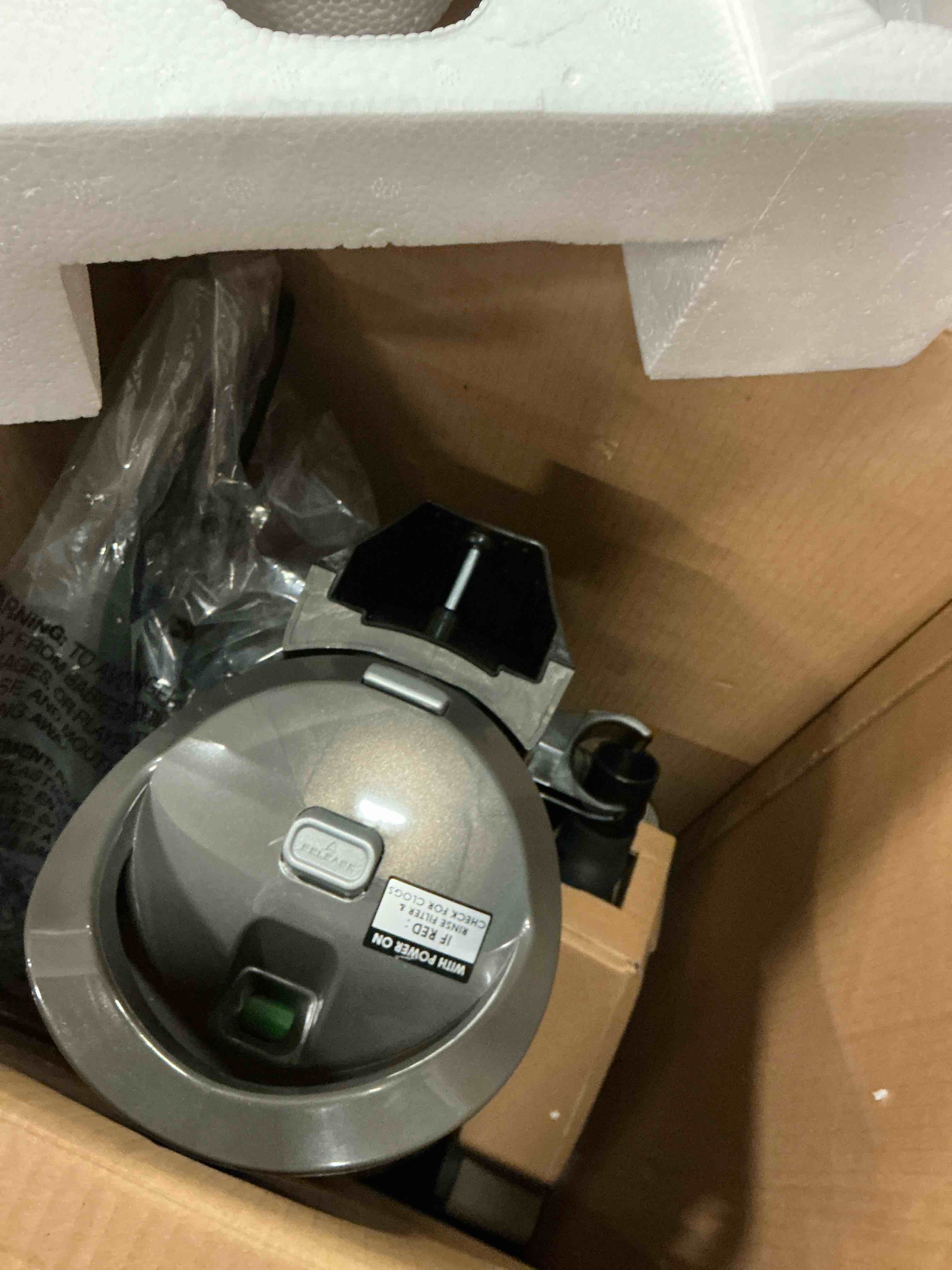 https://s3.amazonaws.com/lotting-images-prod/bidfta/TEA1658049_1752081911789.jpeg