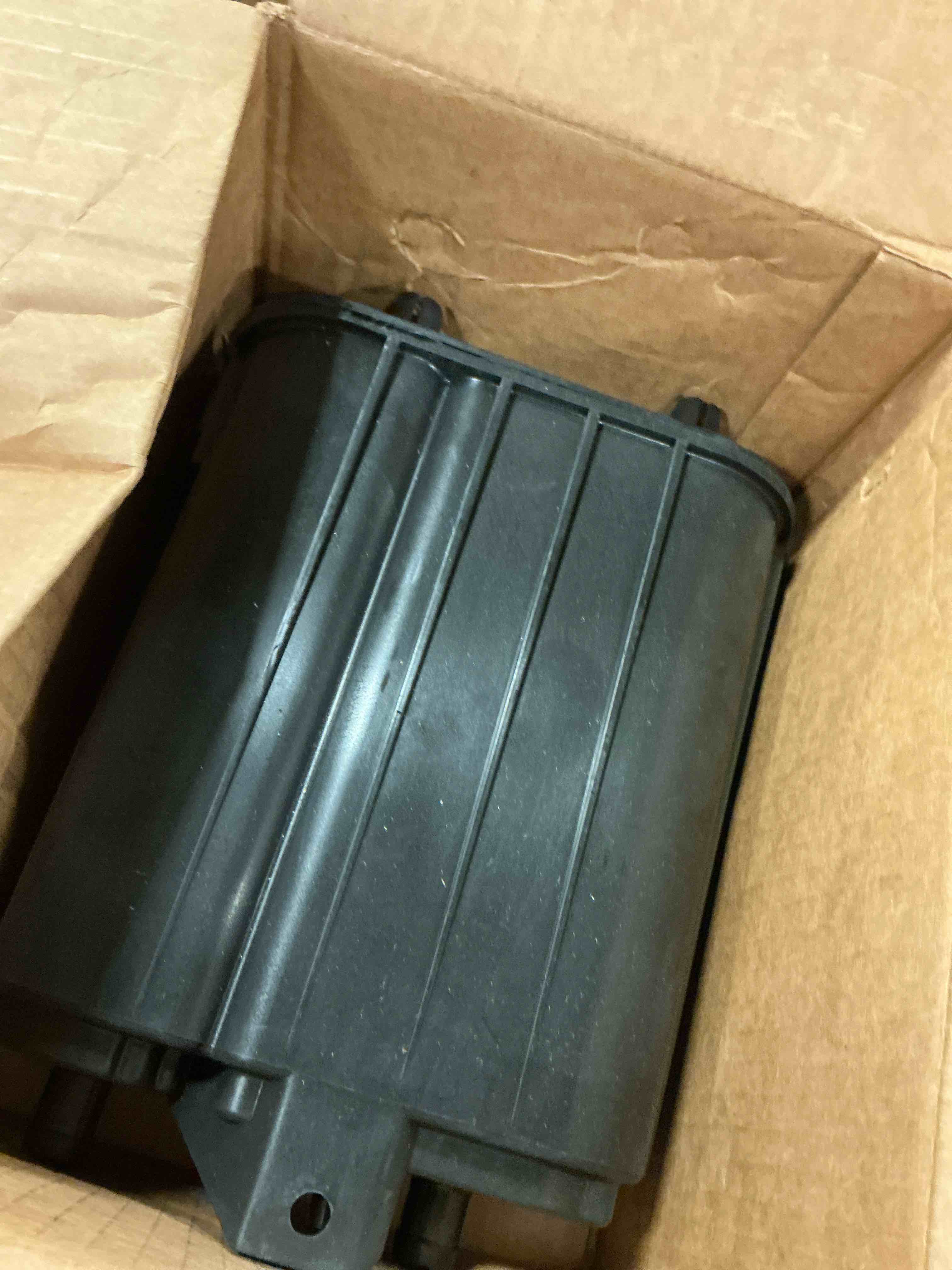 https://s3.amazonaws.com/lotting-images-prod/bidfta/TEA1658110_1752243710858.jpeg