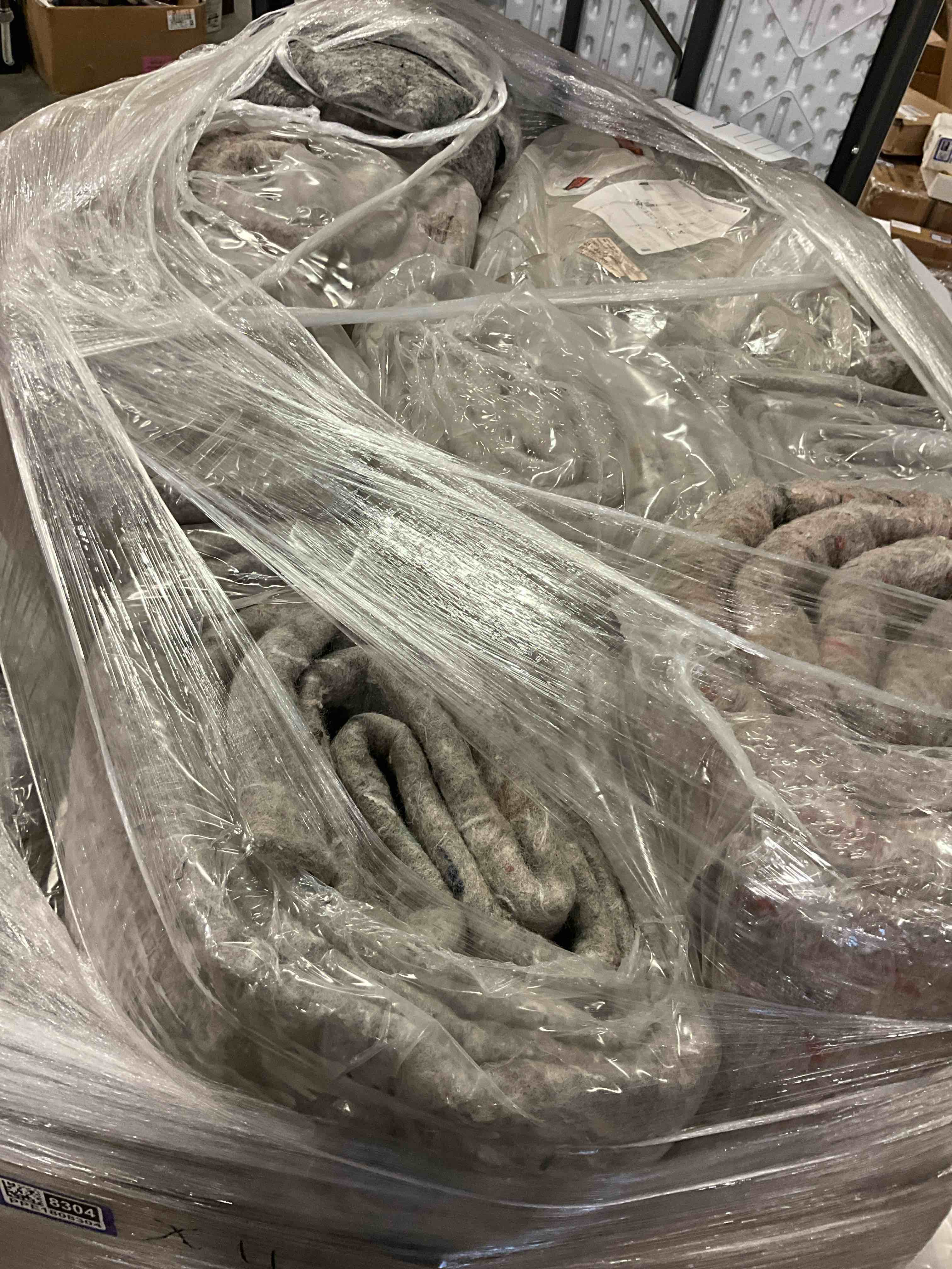 https://s3.amazonaws.com/lotting-images-prod/bidfta/TEA1658181_1752338945132.jpeg