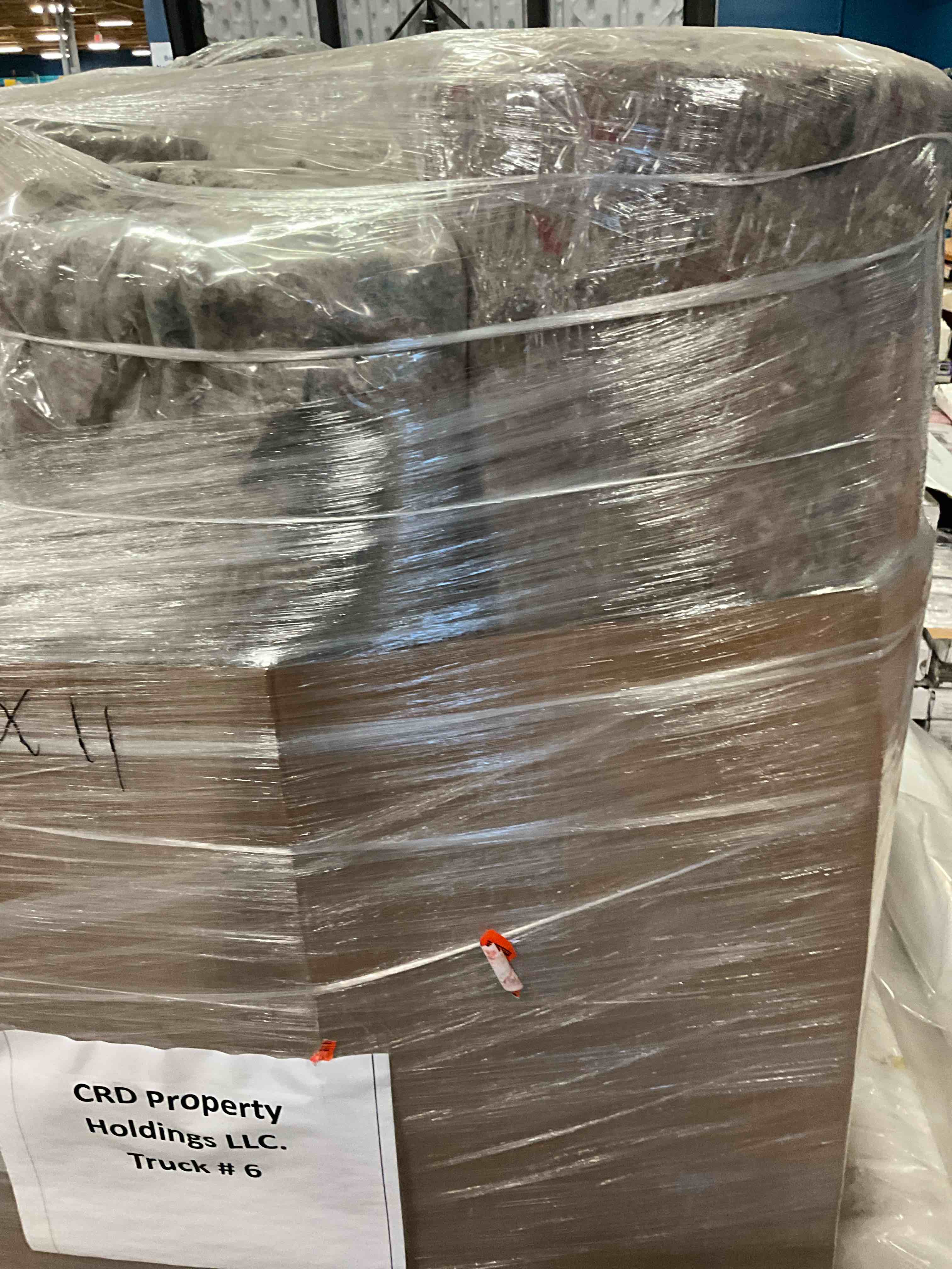 https://s3.amazonaws.com/lotting-images-prod/bidfta/TEA1658181_1752338949962.jpeg