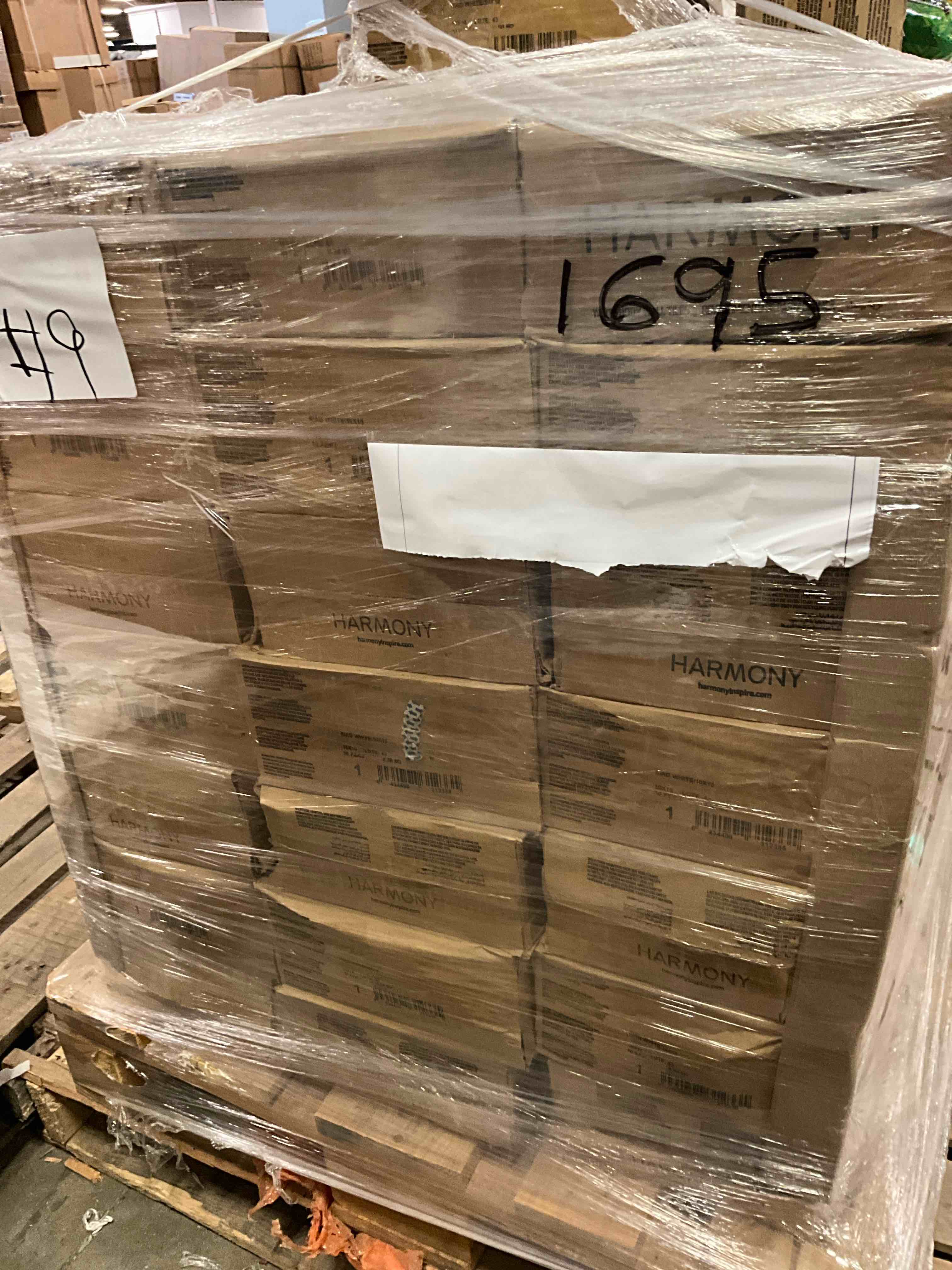 https://s3.amazonaws.com/lotting-images-prod/bidfta/TEA1658191_1752350929192.jpeg