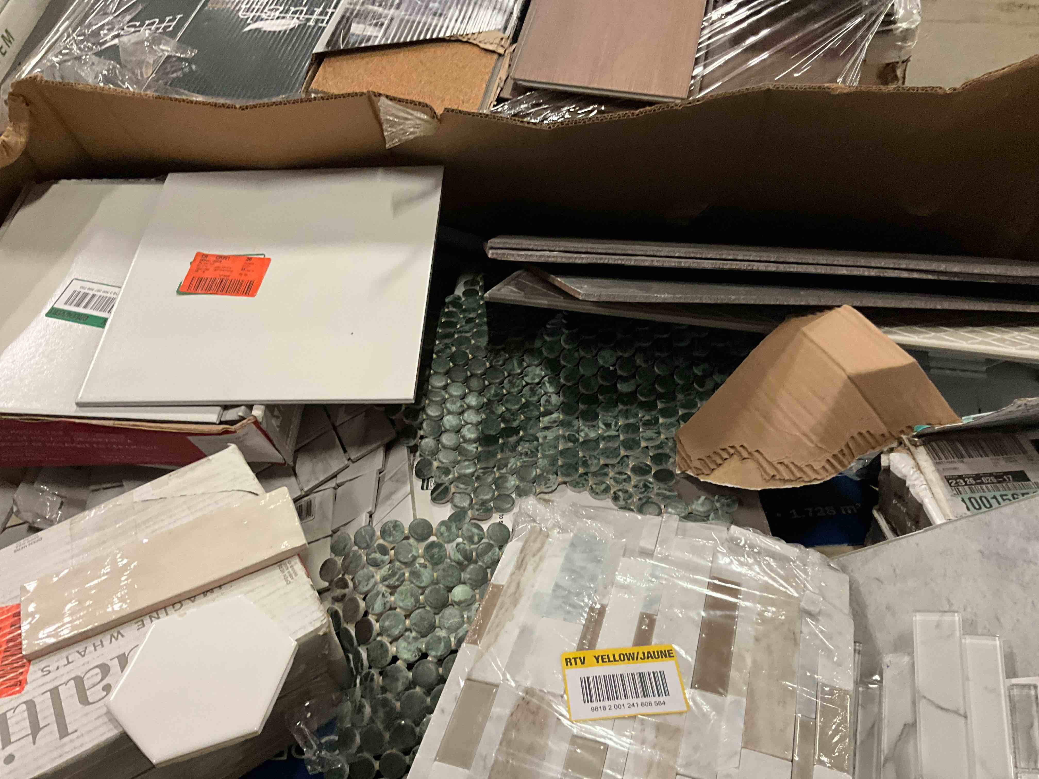 https://s3.amazonaws.com/lotting-images-prod/bidfta/TEA1658192_1752352769291.jpeg