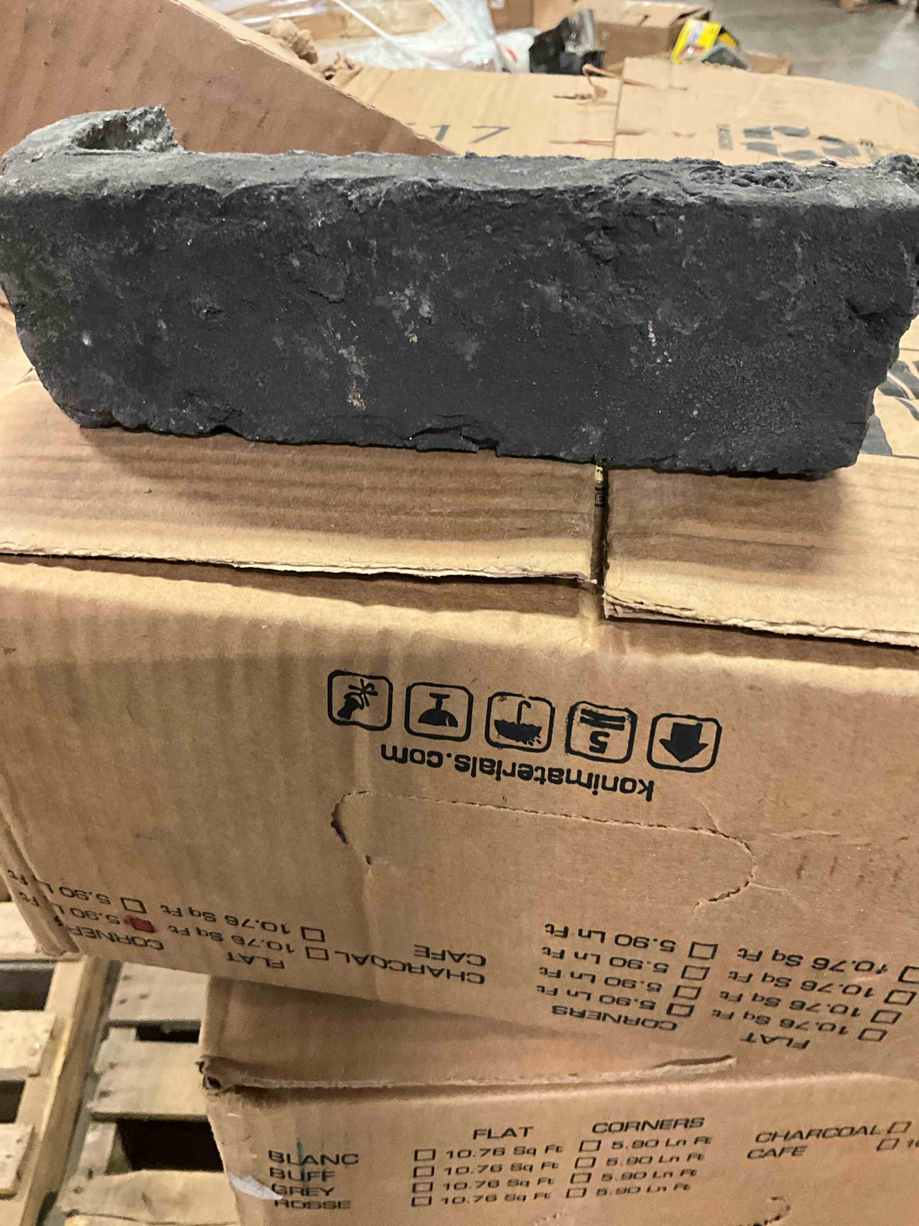 https://s3.amazonaws.com/lotting-images-prod/bidfta/TEA1658195_1752353917752.jpeg