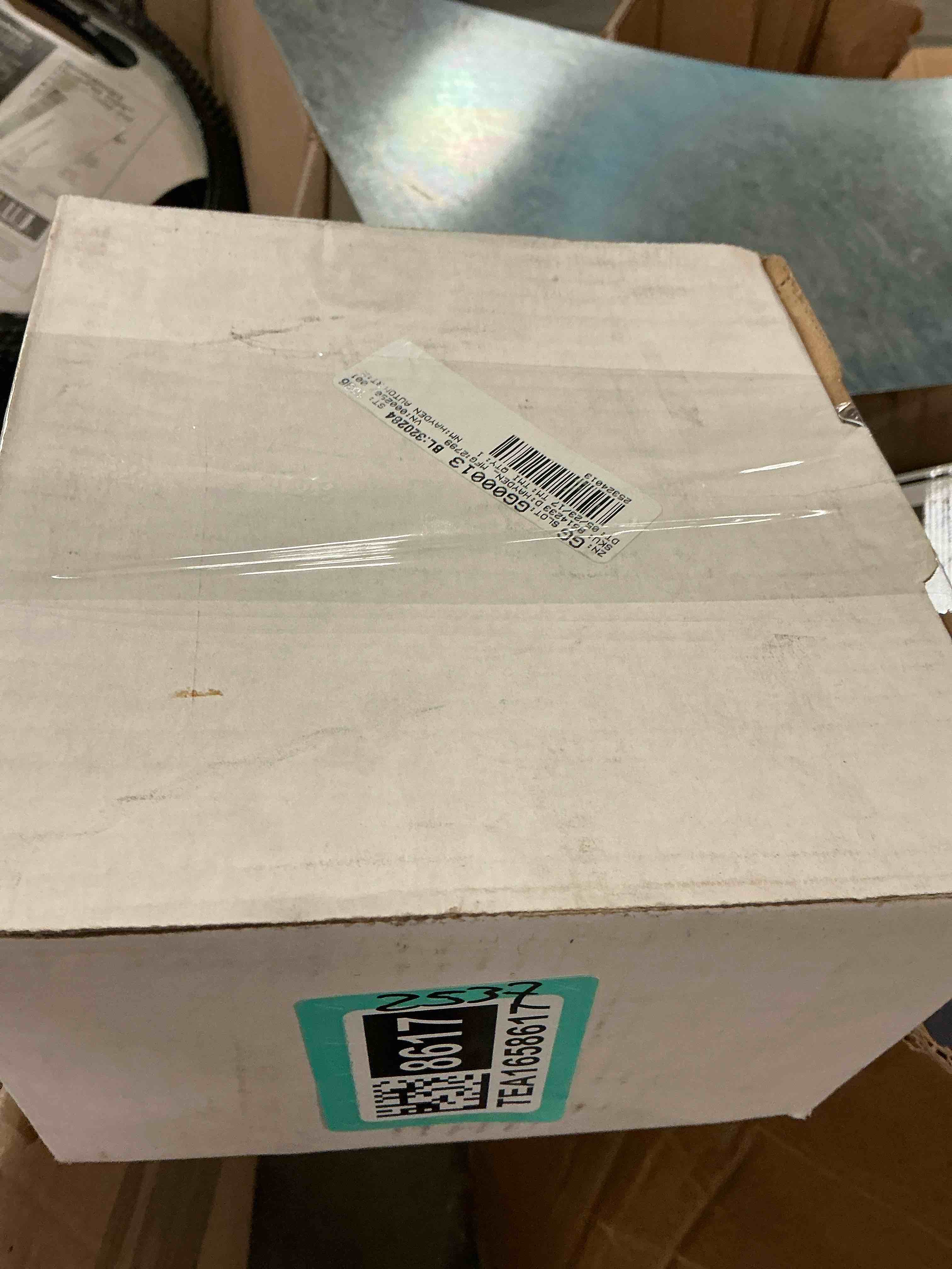 https://s3.amazonaws.com/lotting-images-prod/bidfta/TEA1658617_1753451301351.jpeg