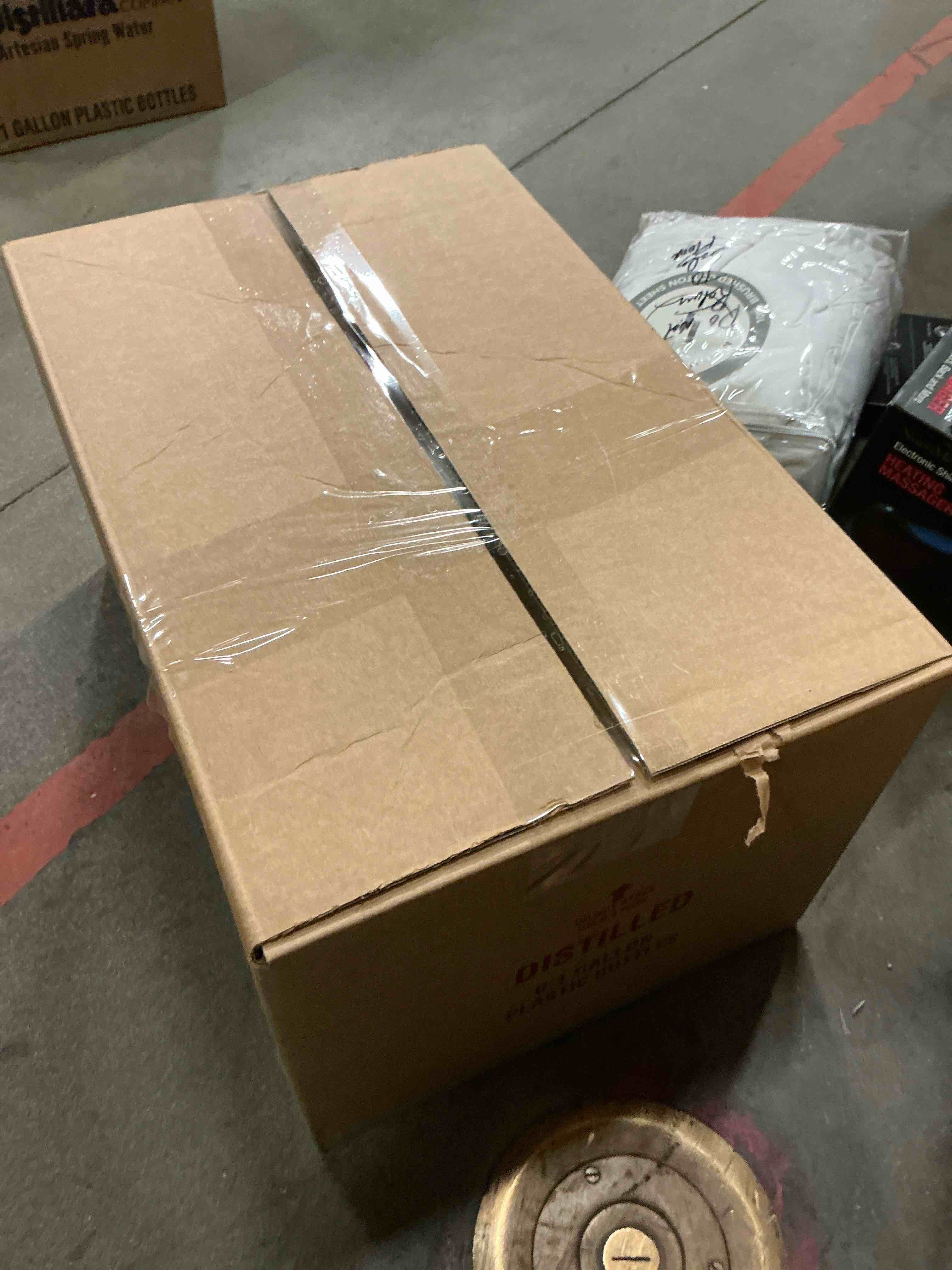 https://s3.amazonaws.com/lotting-images-prod/bidfta/TEA1658829_1753991964681.jpeg