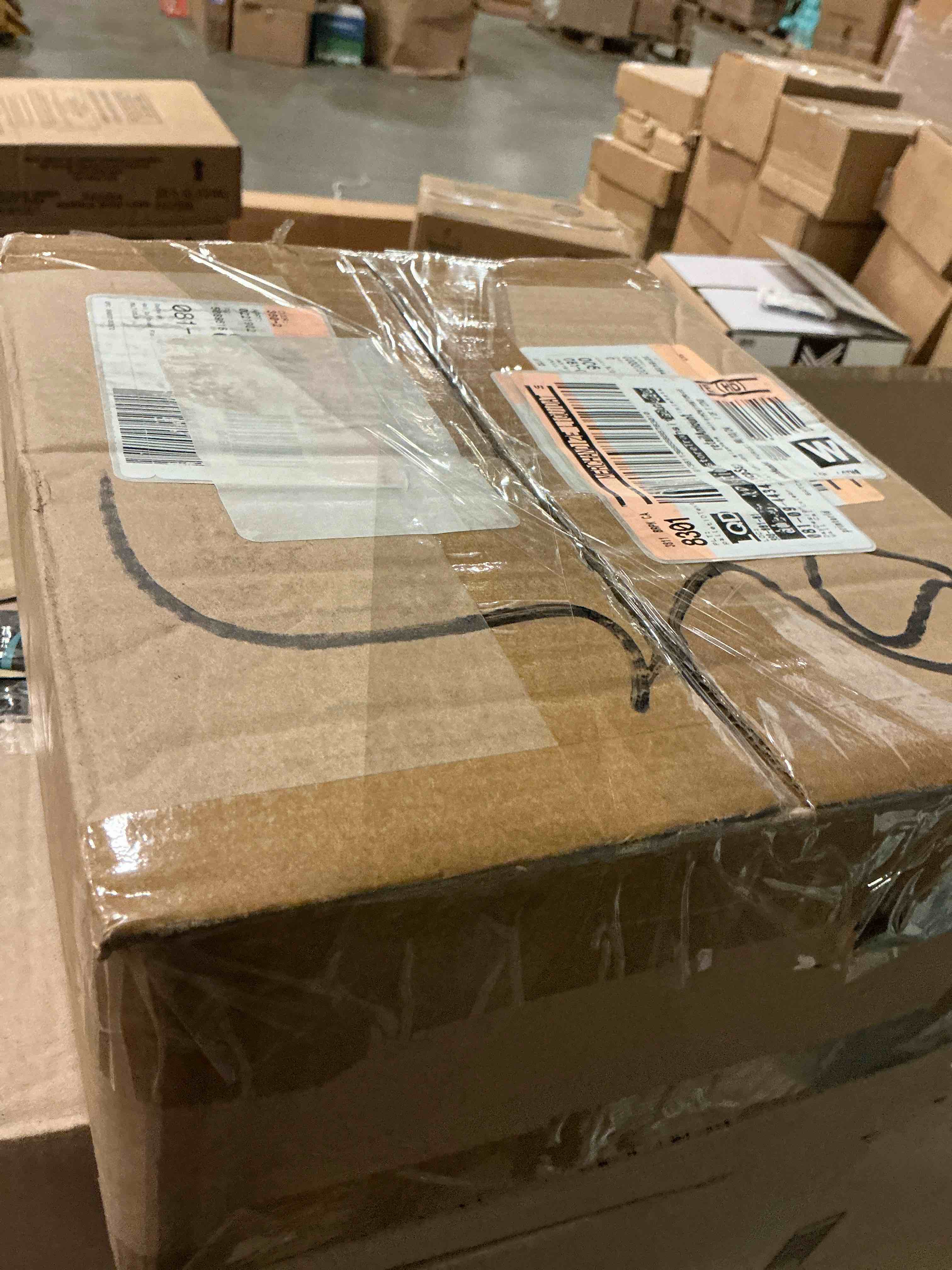 https://s3.amazonaws.com/lotting-images-prod/bidfta/TEA1658947_1754486429674.jpeg