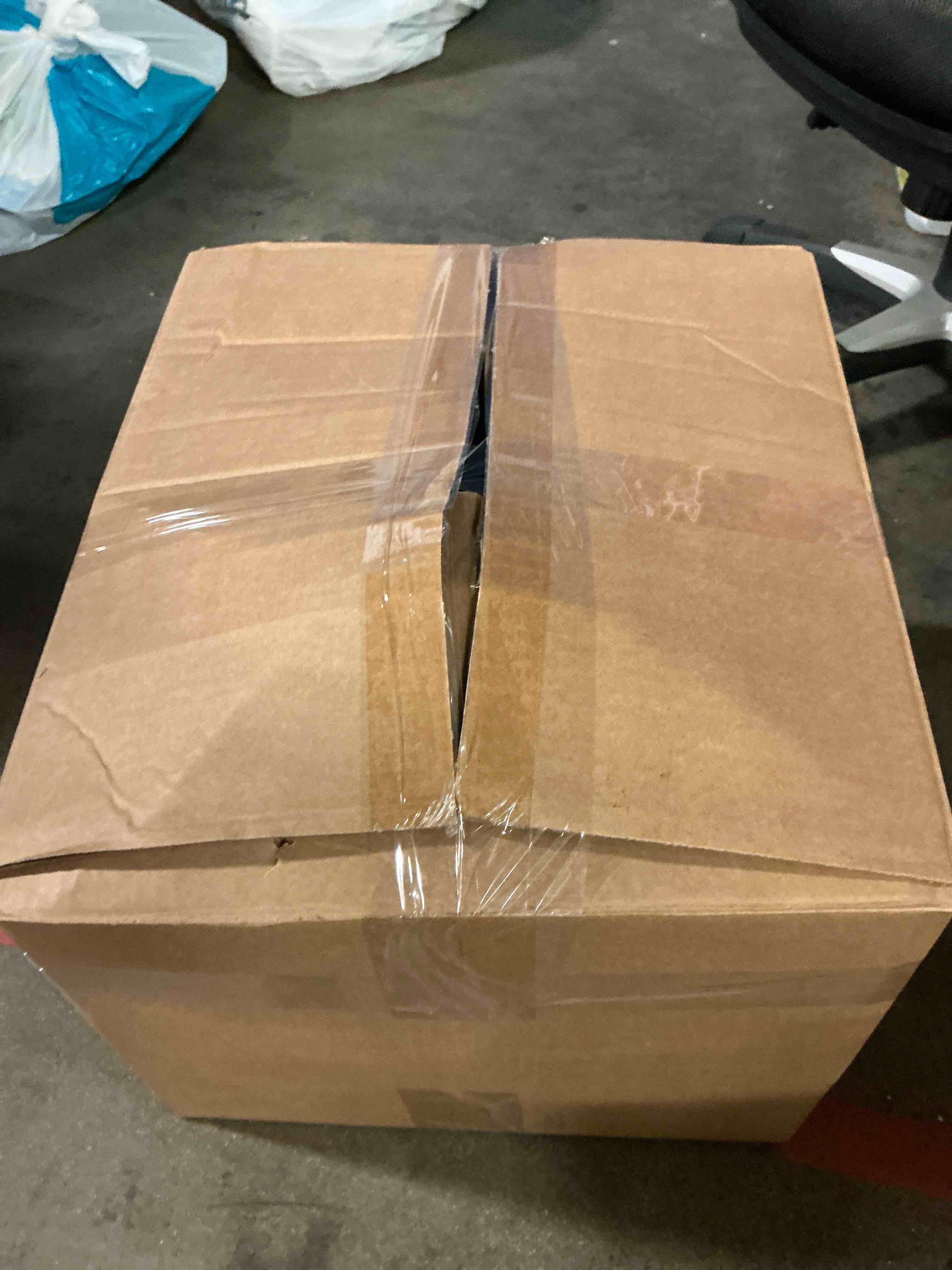 https://s3.amazonaws.com/lotting-images-prod/bidfta/TEA1658950_1754485979801.jpeg
