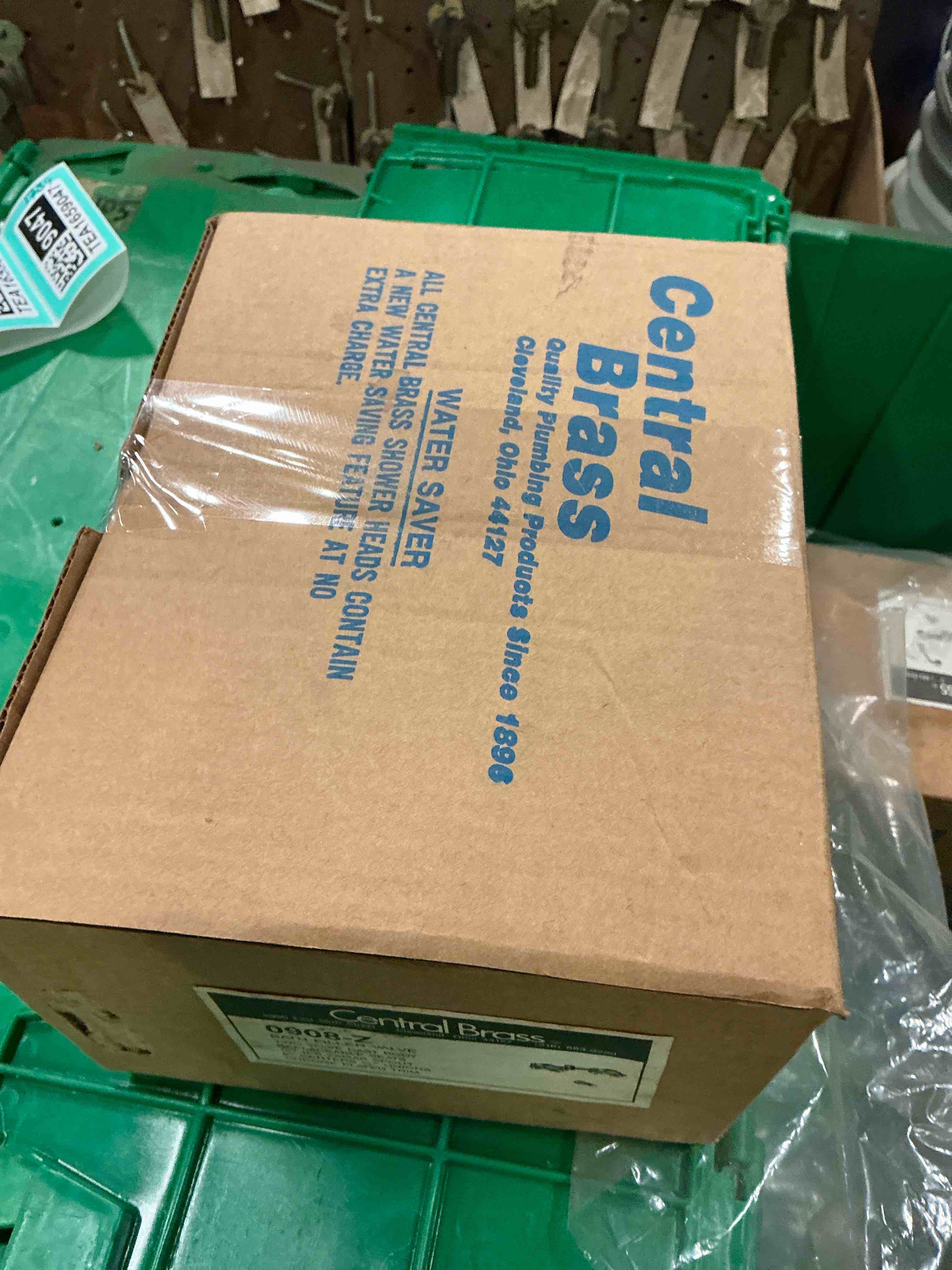 https://s3.amazonaws.com/lotting-images-prod/bidfta/TEA1659047_1754667675669.jpeg