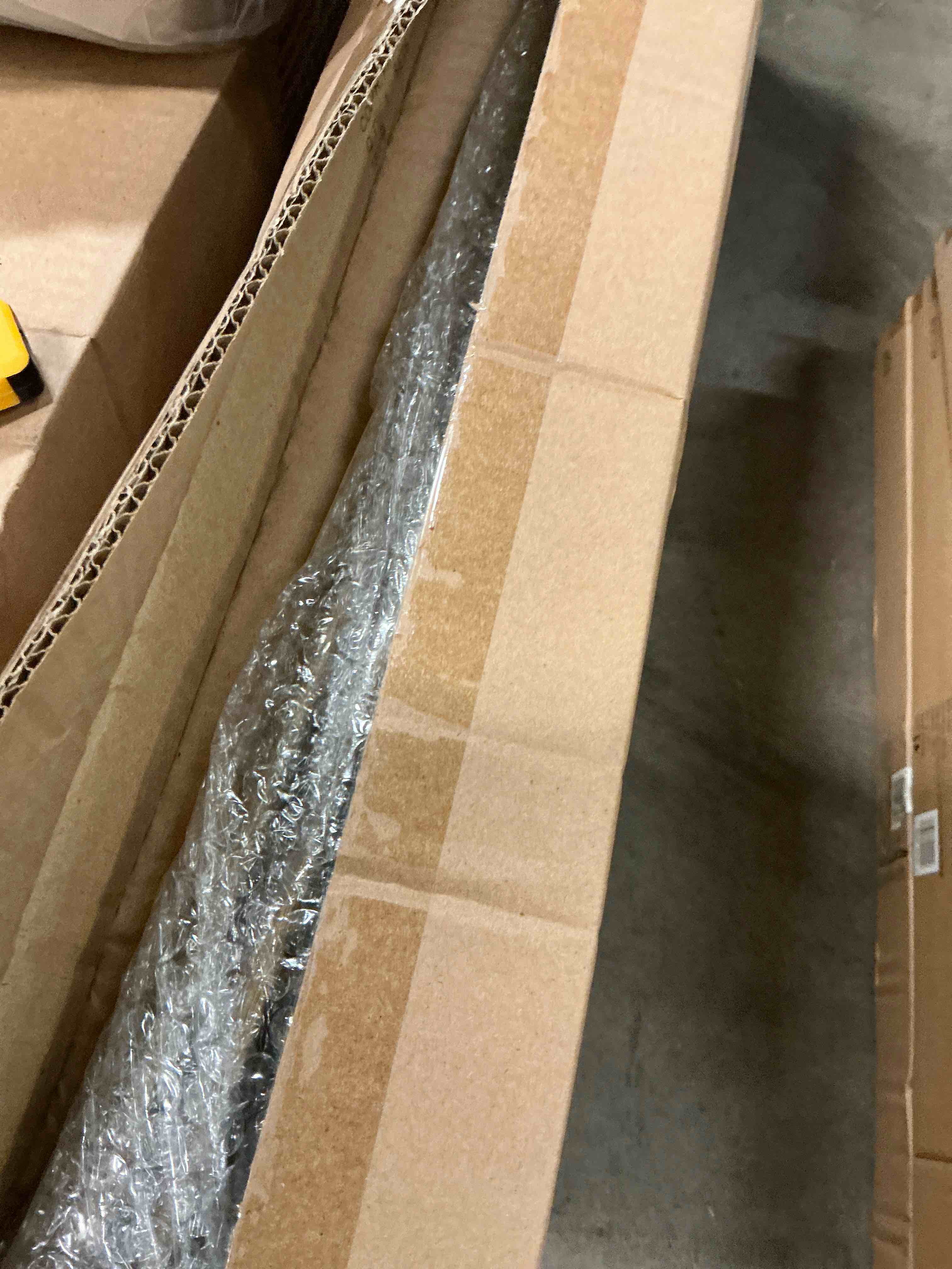 https://s3.amazonaws.com/lotting-images-prod/bidfta/TEA1659172_1754682747167.jpeg