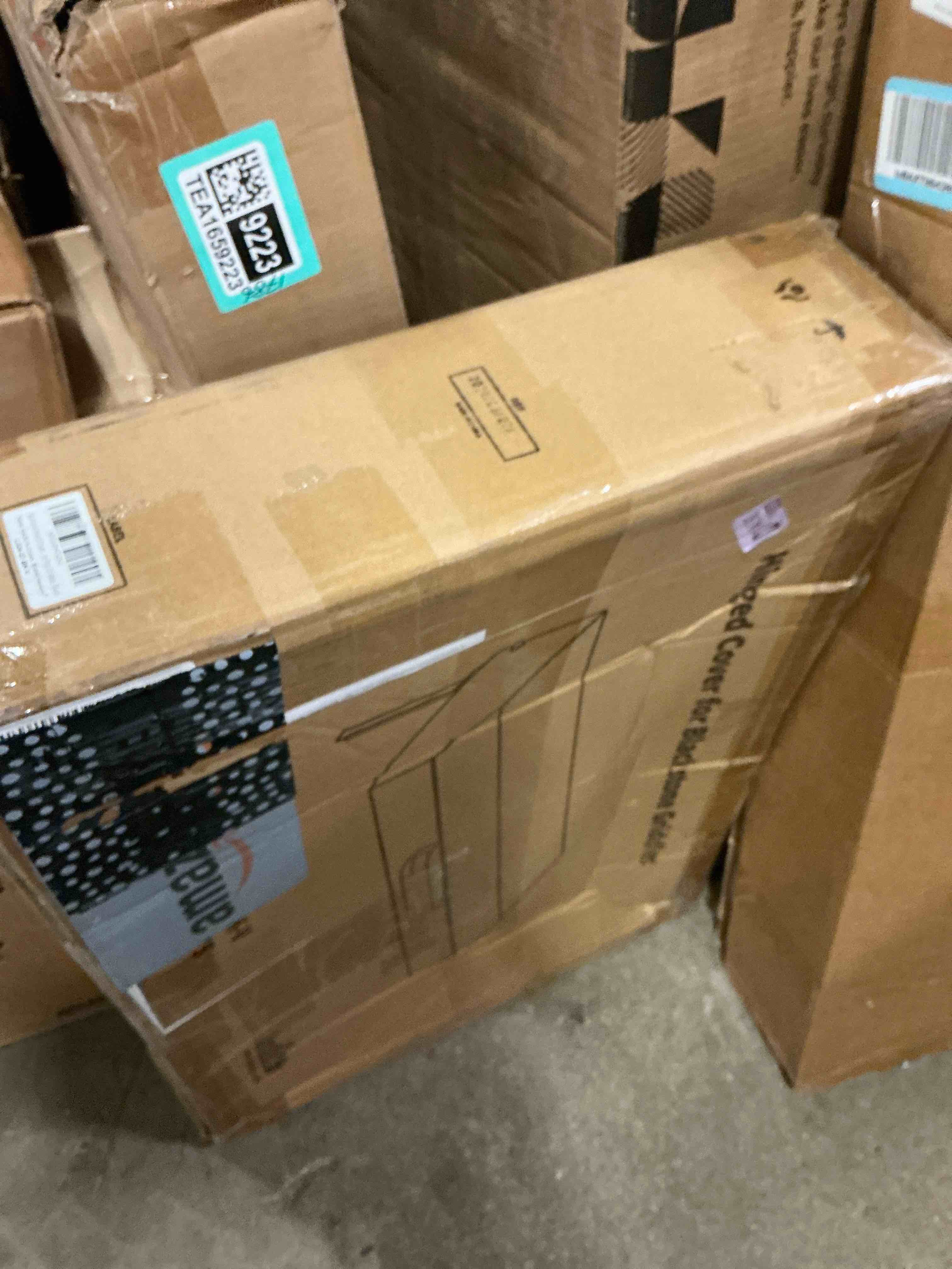 https://s3.amazonaws.com/lotting-images-prod/bidfta/TEA1659215_1755093267472.jpeg