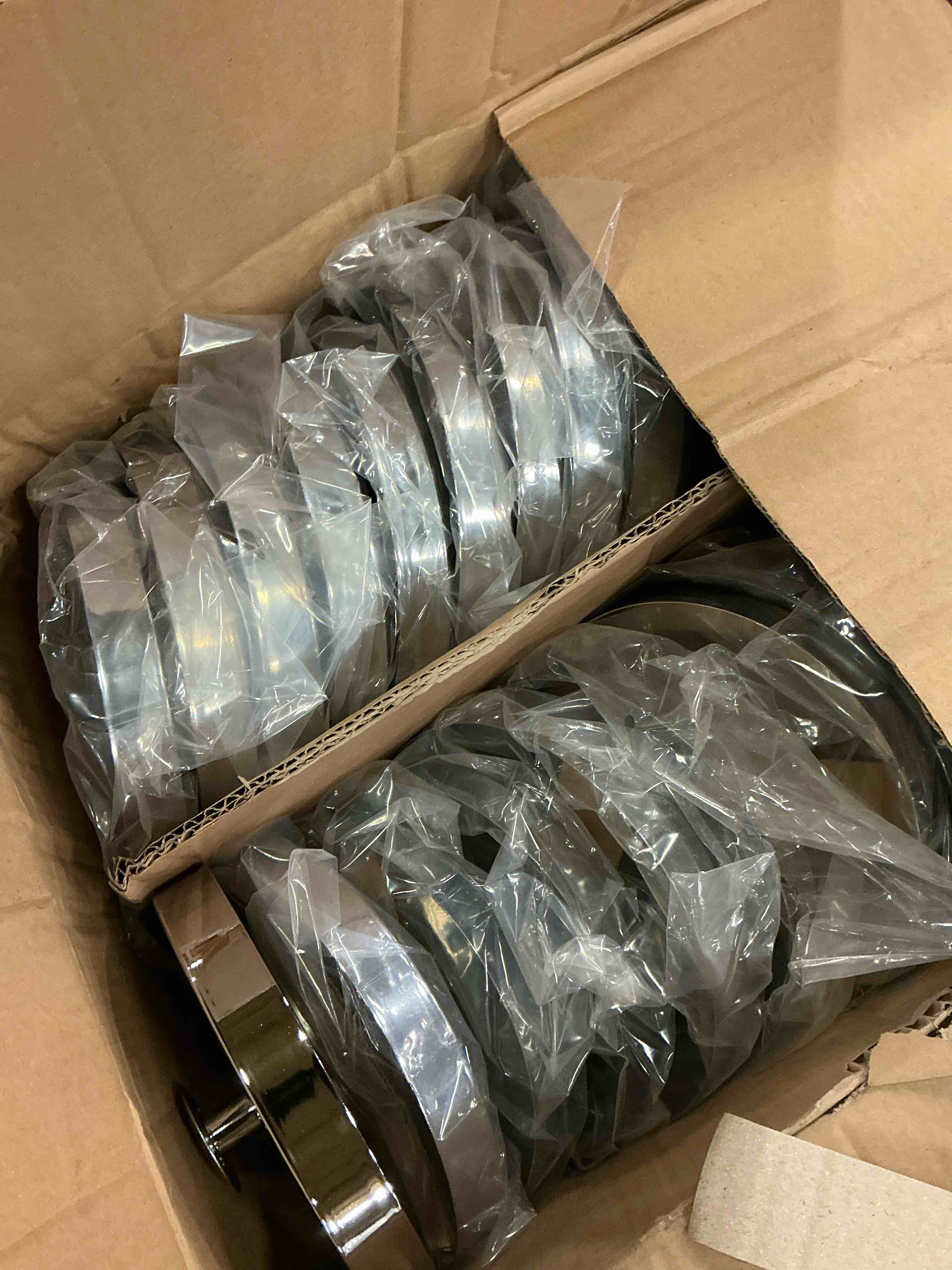 https://s3.amazonaws.com/lotting-images-prod/bidfta/TEA1659566_1756310947730.jpeg