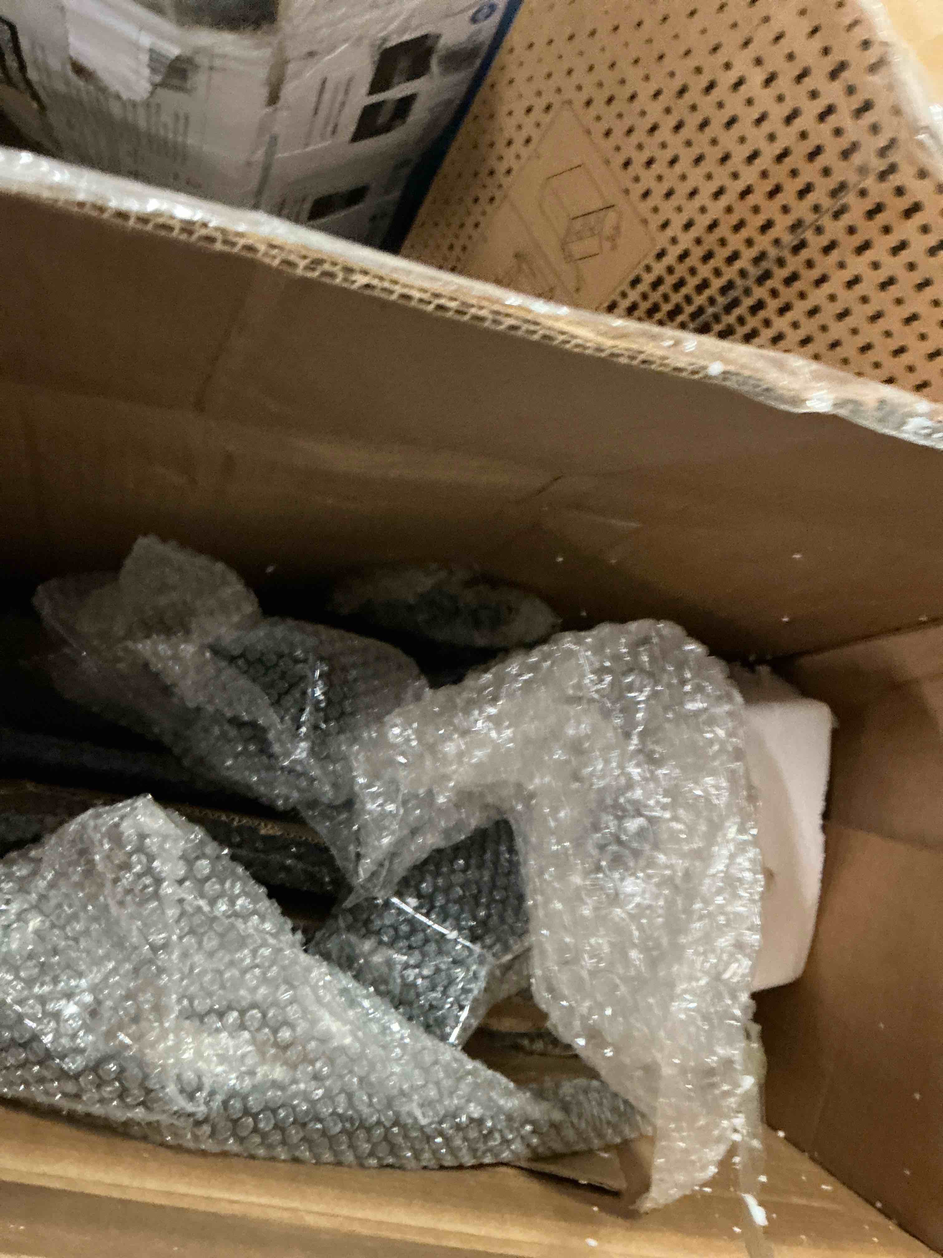 https://s3.amazonaws.com/lotting-images-prod/bidfta/TEA1659906_1756842594243.jpeg