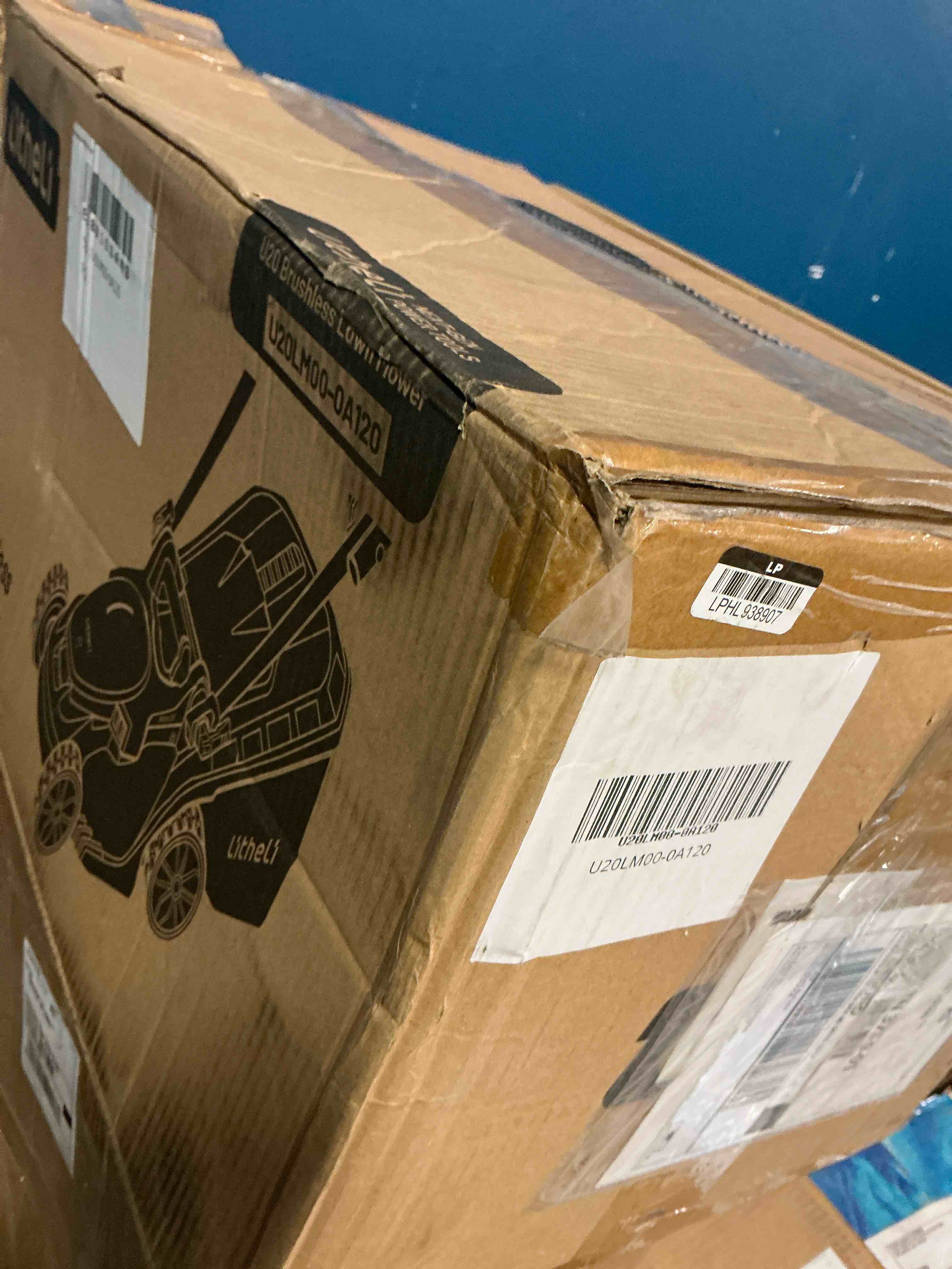 https://s3.amazonaws.com/lotting-images-prod/bidfta/TEA1659912_1756843140495.jpeg