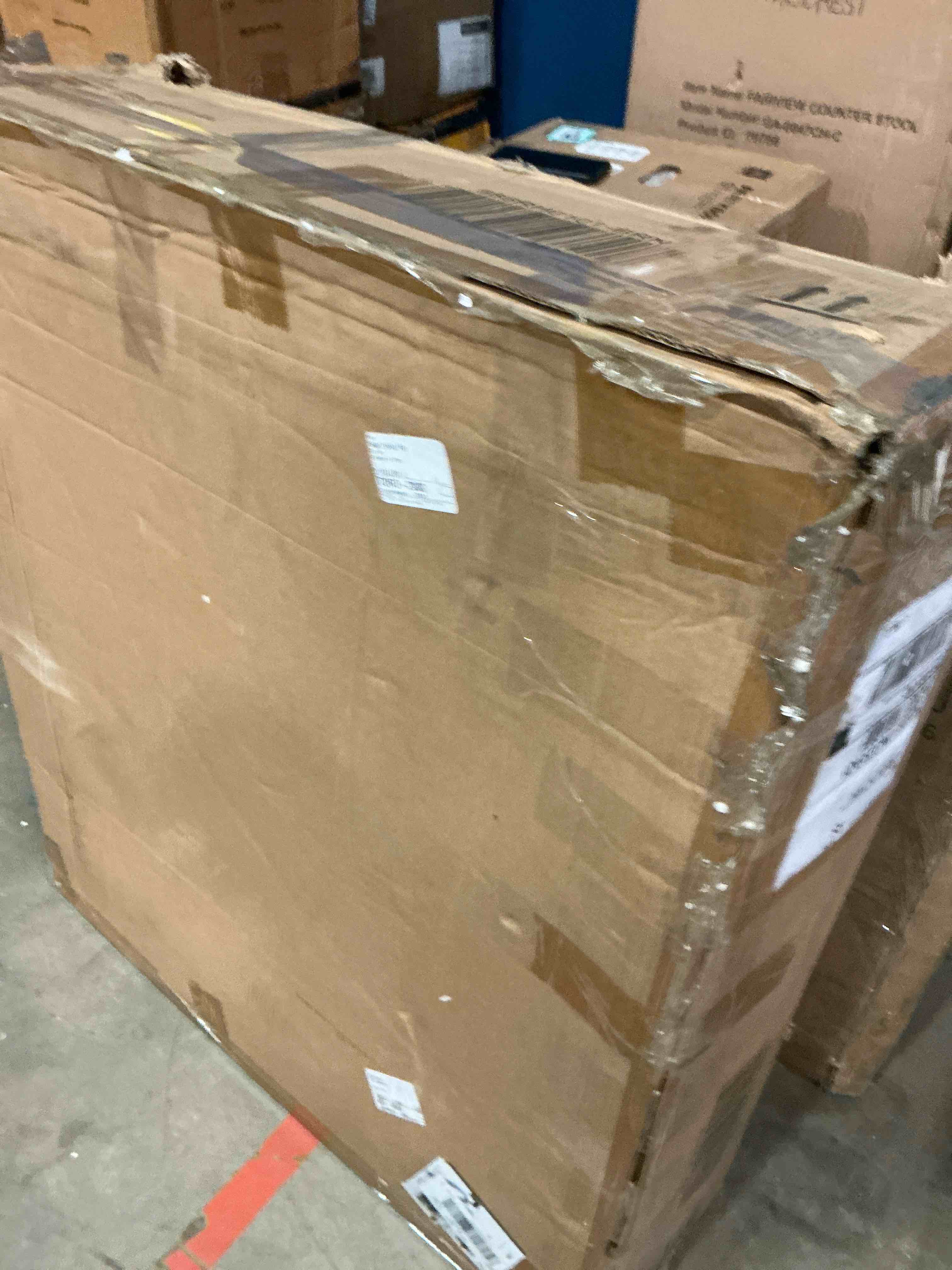 https://s3.amazonaws.com/lotting-images-prod/bidfta/TEA1659916_1756843725656.jpeg