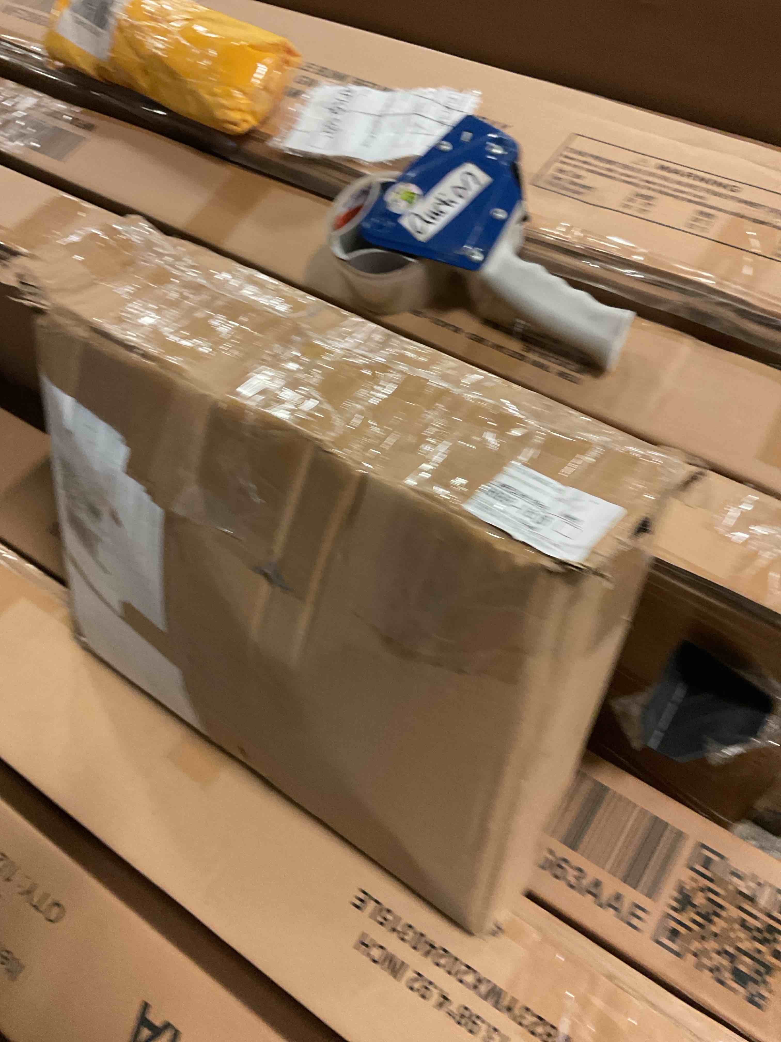 https://s3.amazonaws.com/lotting-images-prod/bidfta/TEA1663233_1750283612540.jpeg