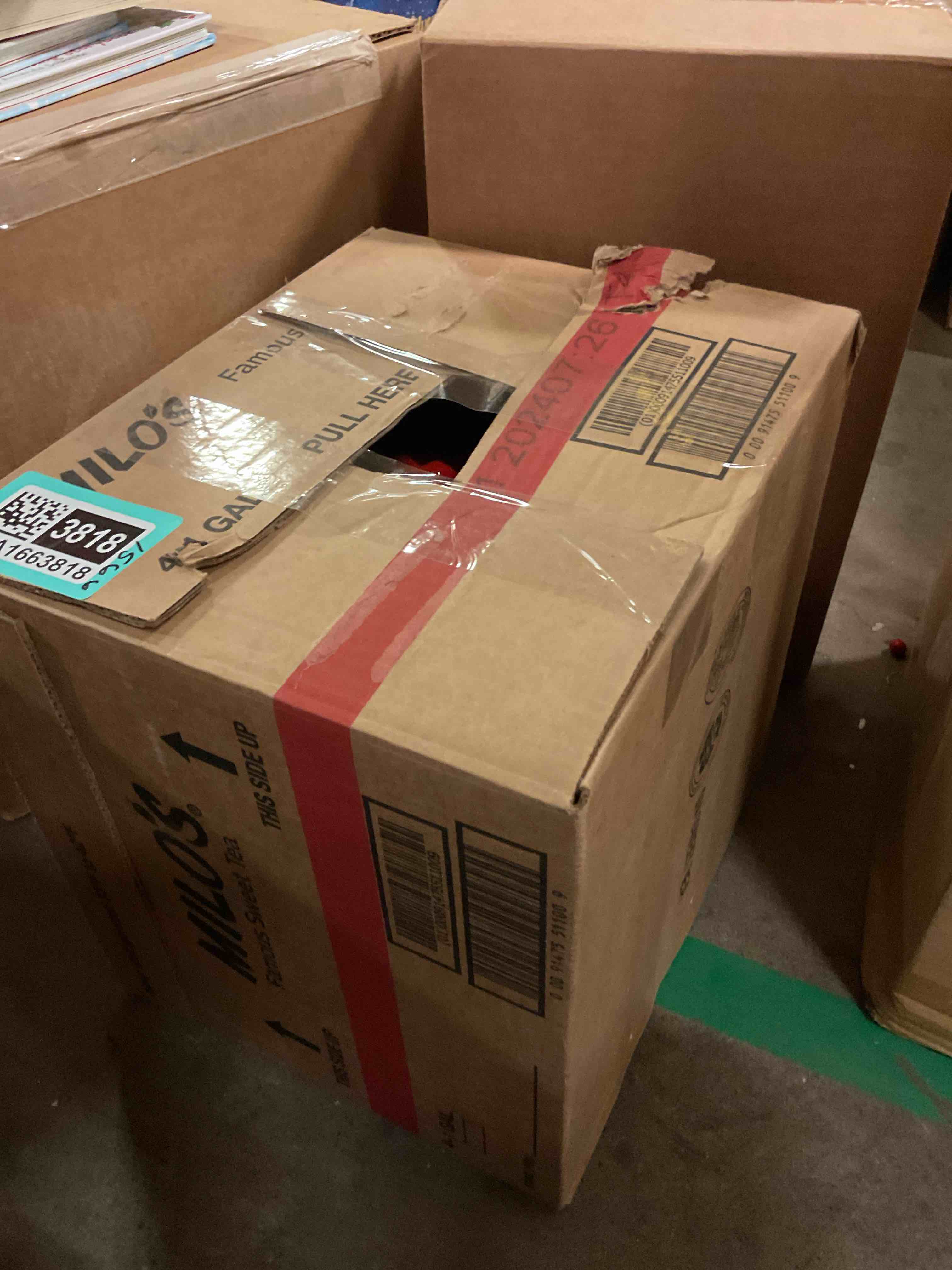 https://s3.amazonaws.com/lotting-images-prod/bidfta/TEA1663818_1752165869362.jpeg