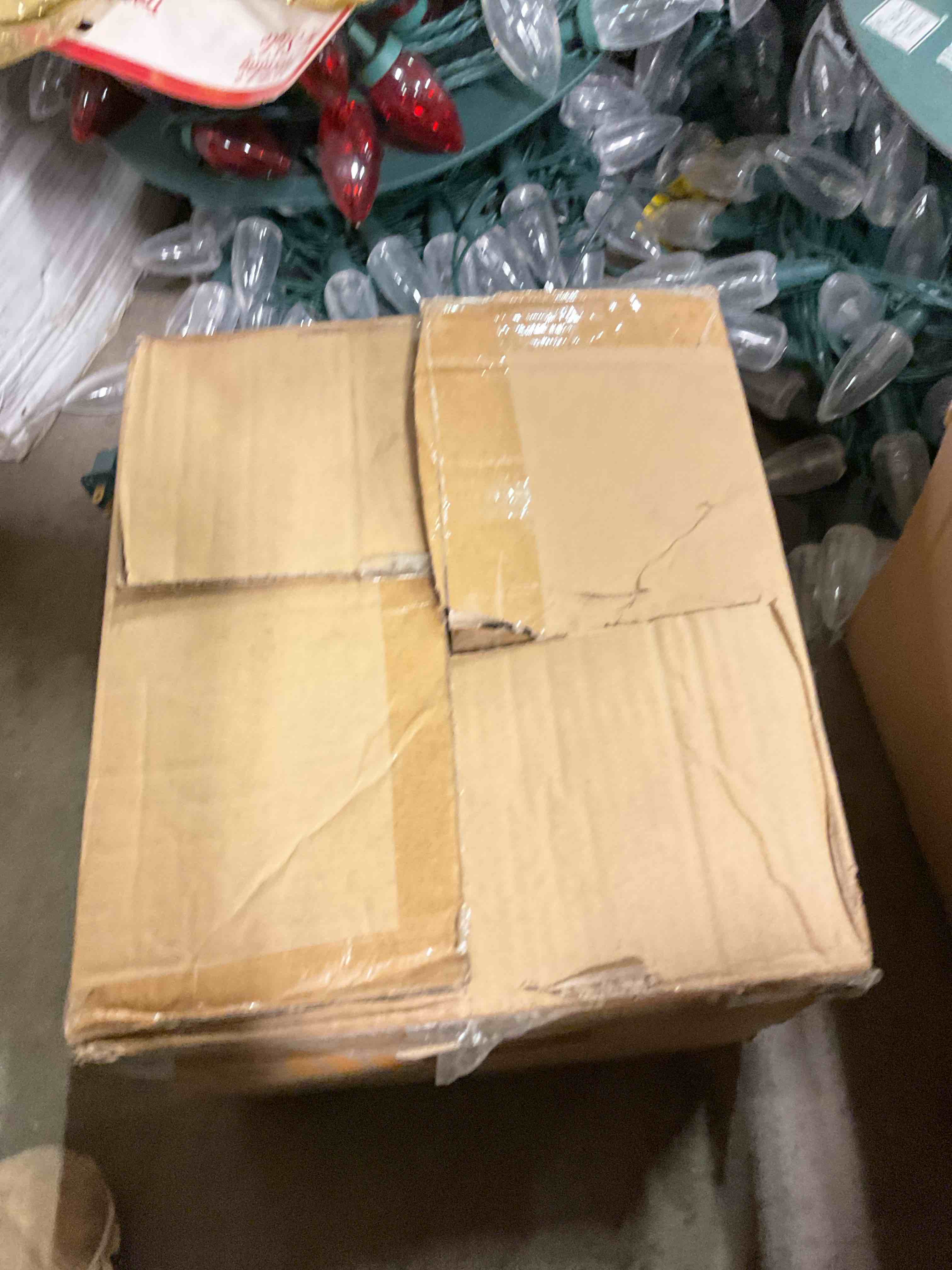 https://s3.amazonaws.com/lotting-images-prod/bidfta/TEA1663823_1752176857547.jpeg