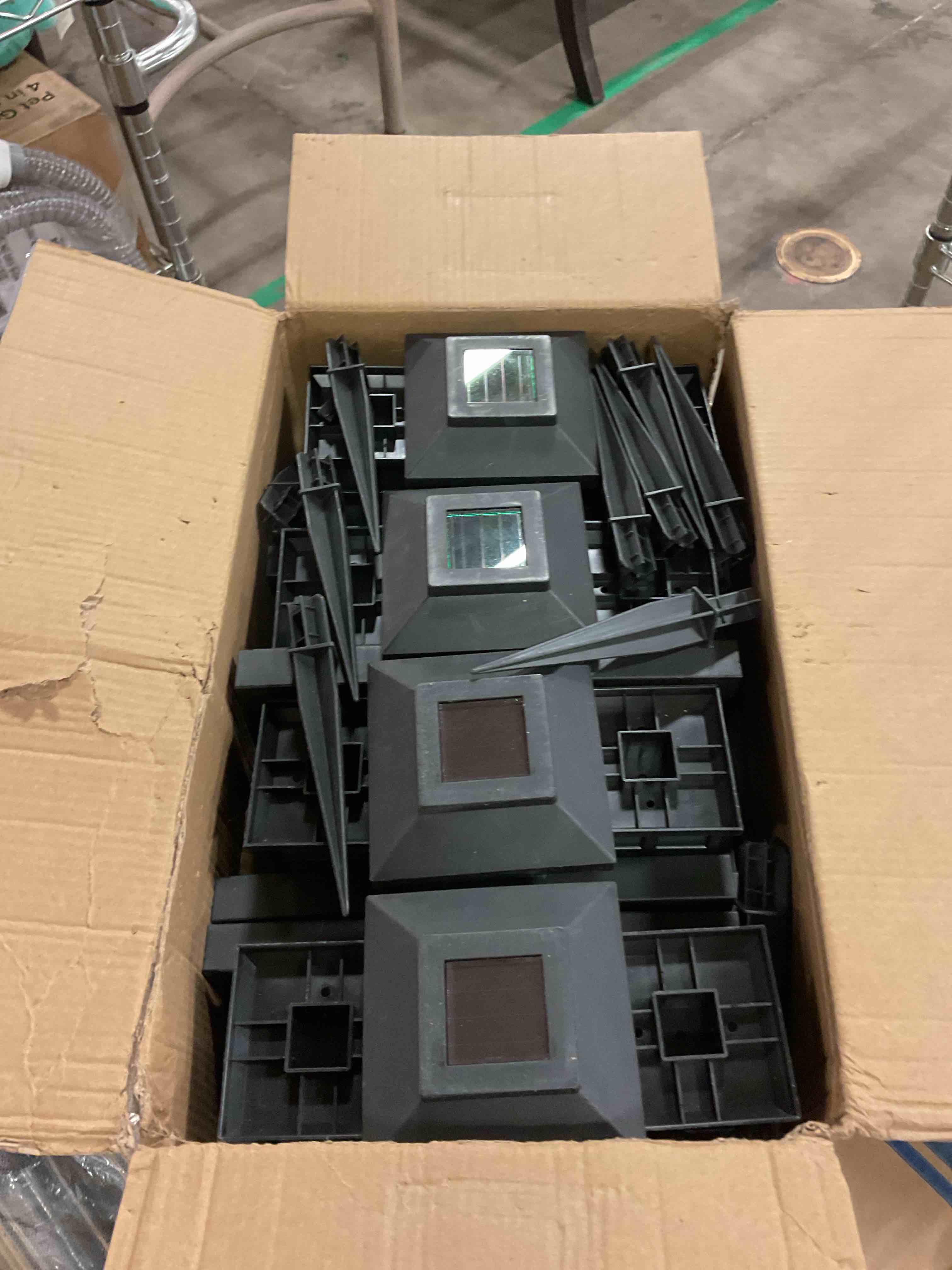 https://s3.amazonaws.com/lotting-images-prod/bidfta/TEA1663987_1752696867127.jpeg