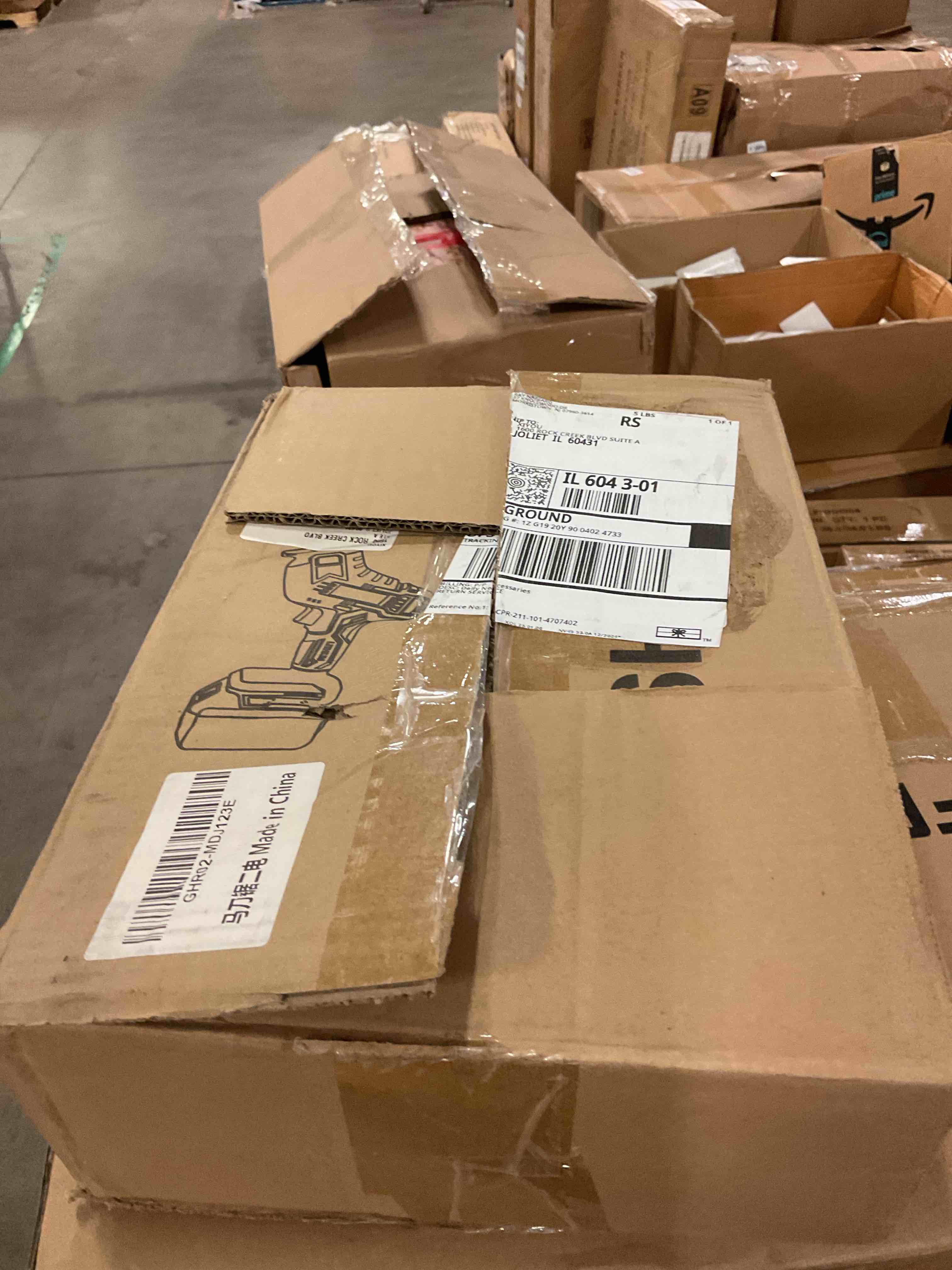https://s3.amazonaws.com/lotting-images-prod/bidfta/TEA1663992_1752697556572.jpeg