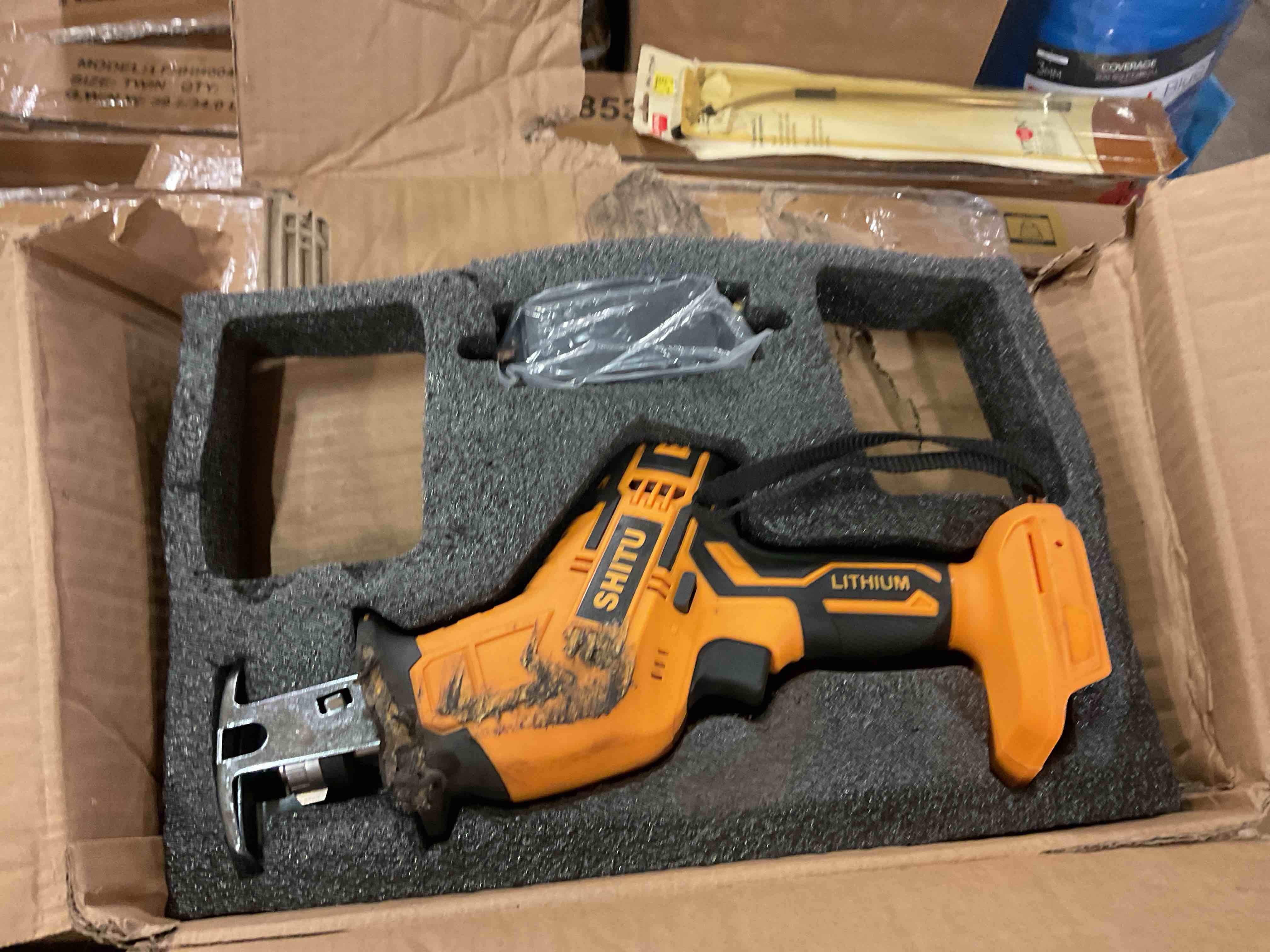 https://s3.amazonaws.com/lotting-images-prod/bidfta/TEA1663993_1752697595615.jpeg