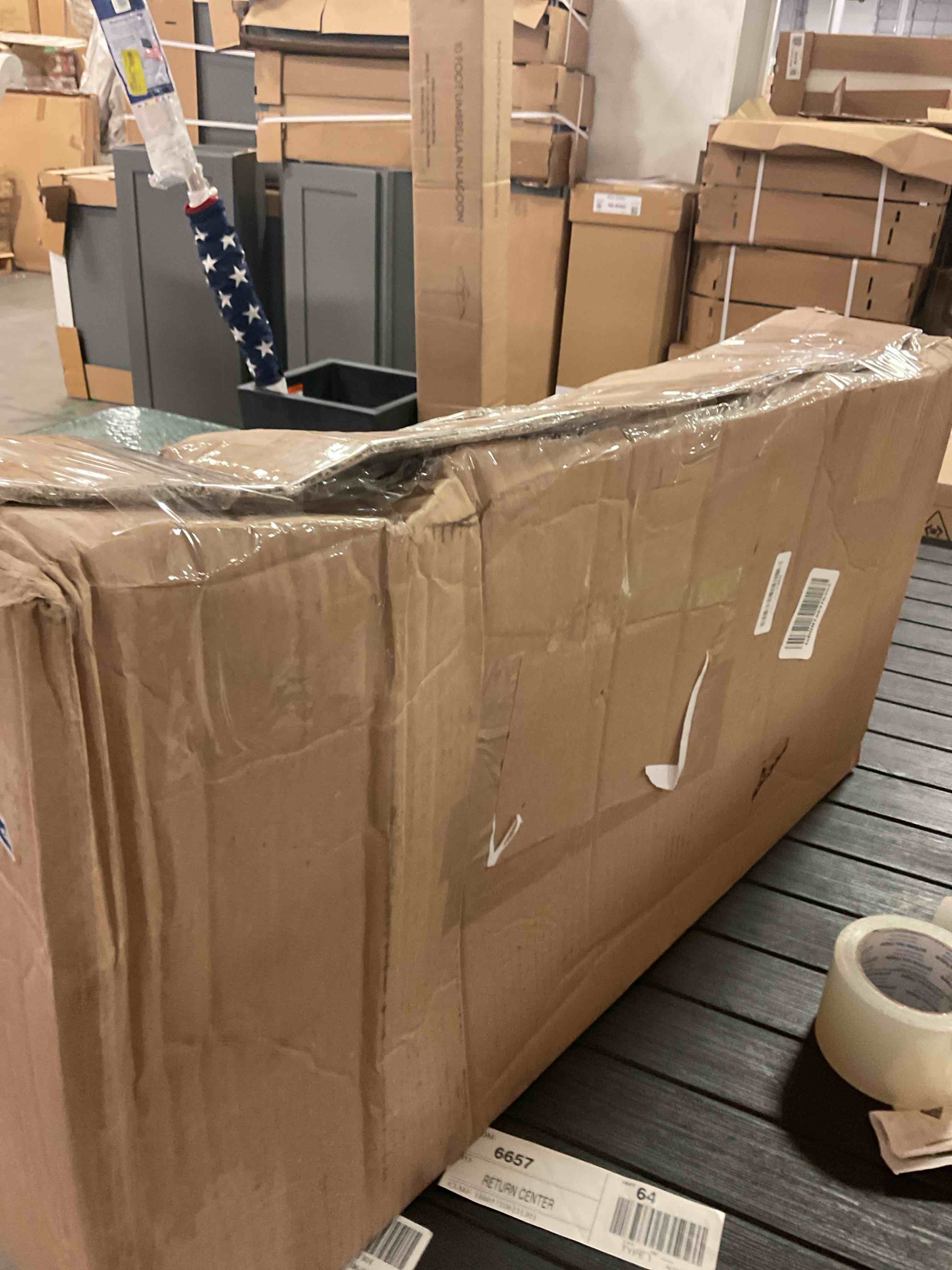 https://s3.amazonaws.com/lotting-images-prod/bidfta/TEA1664190_1753279715941.jpeg