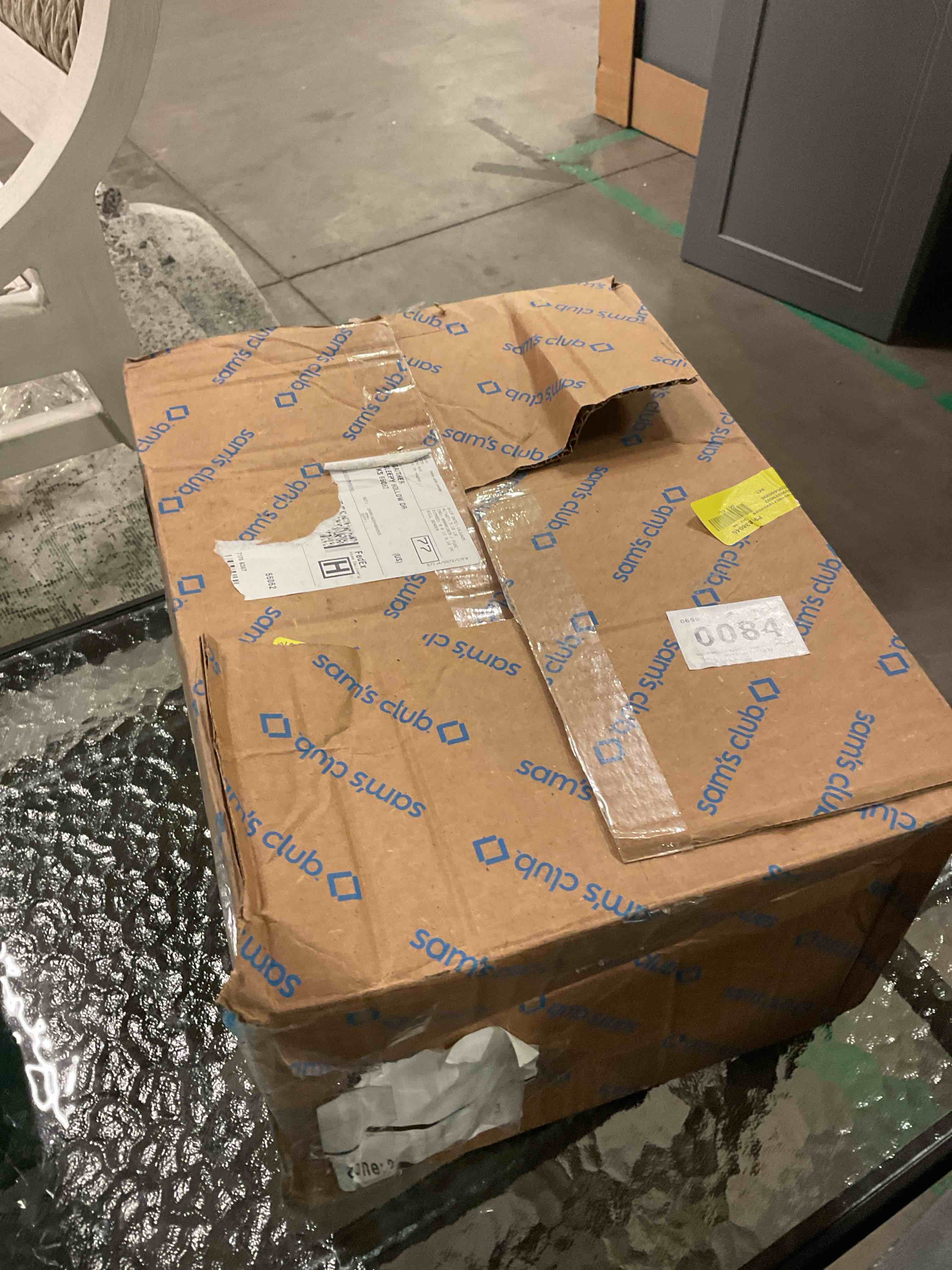 https://s3.amazonaws.com/lotting-images-prod/bidfta/TEA1664203_1753282533358.jpeg