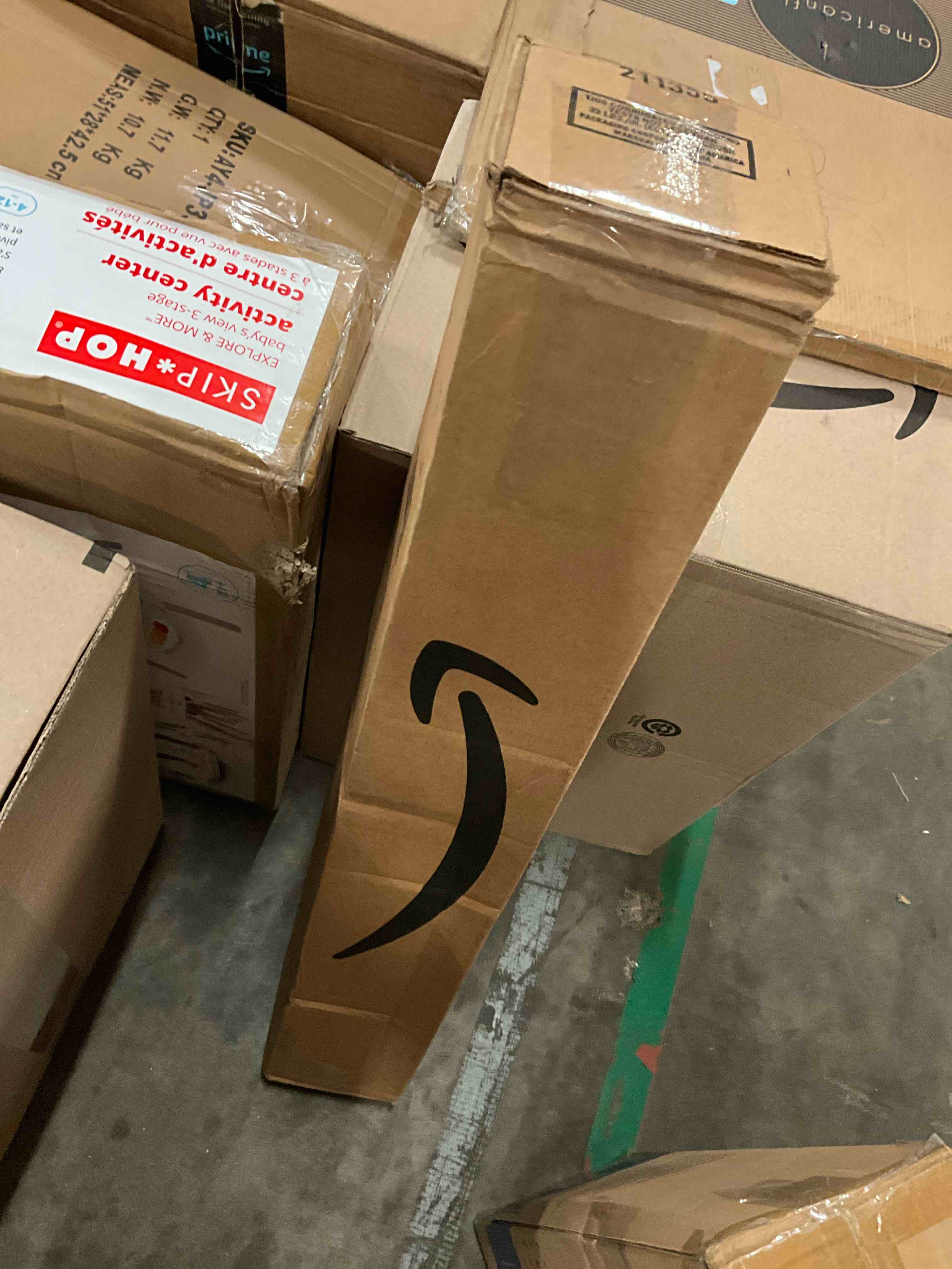 https://s3.amazonaws.com/lotting-images-prod/bidfta/TEA1665905_1754919267405.jpeg