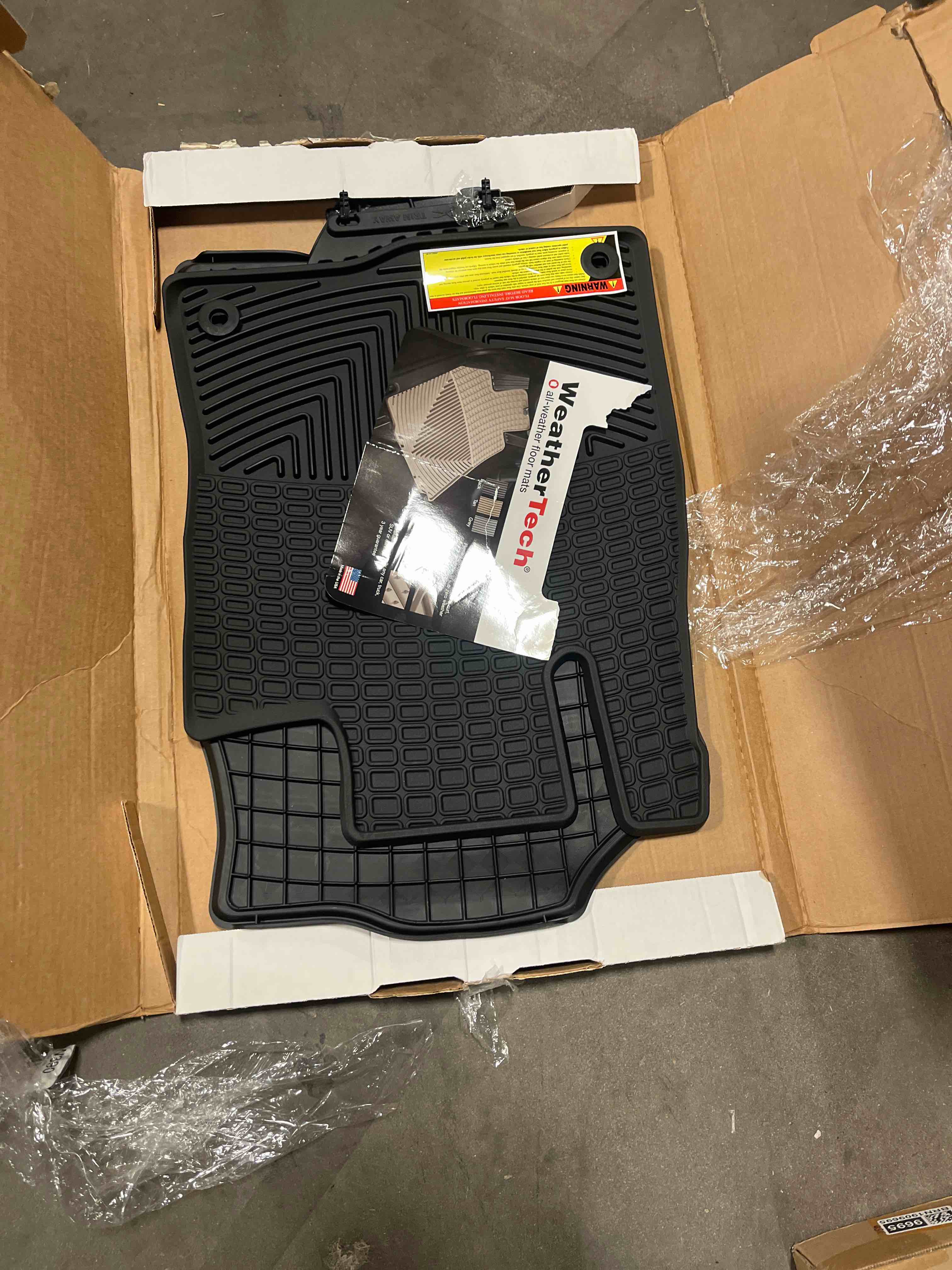 https://s3.amazonaws.com/lotting-images-prod/bidfta/TEA1666725_1748883429256.jpeg
