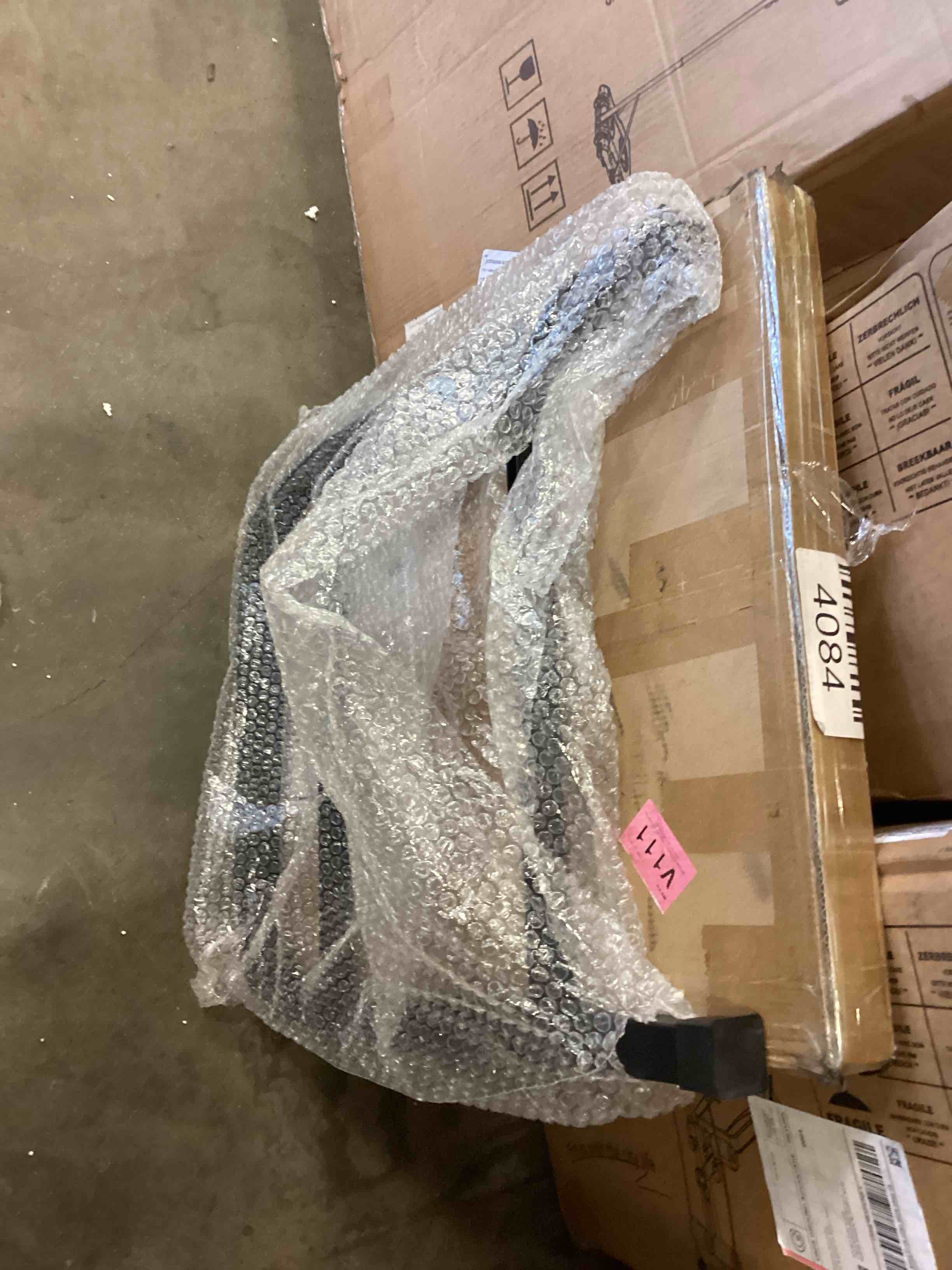 https://s3.amazonaws.com/lotting-images-prod/bidfta/TEA1667326_1750688682205.jpeg