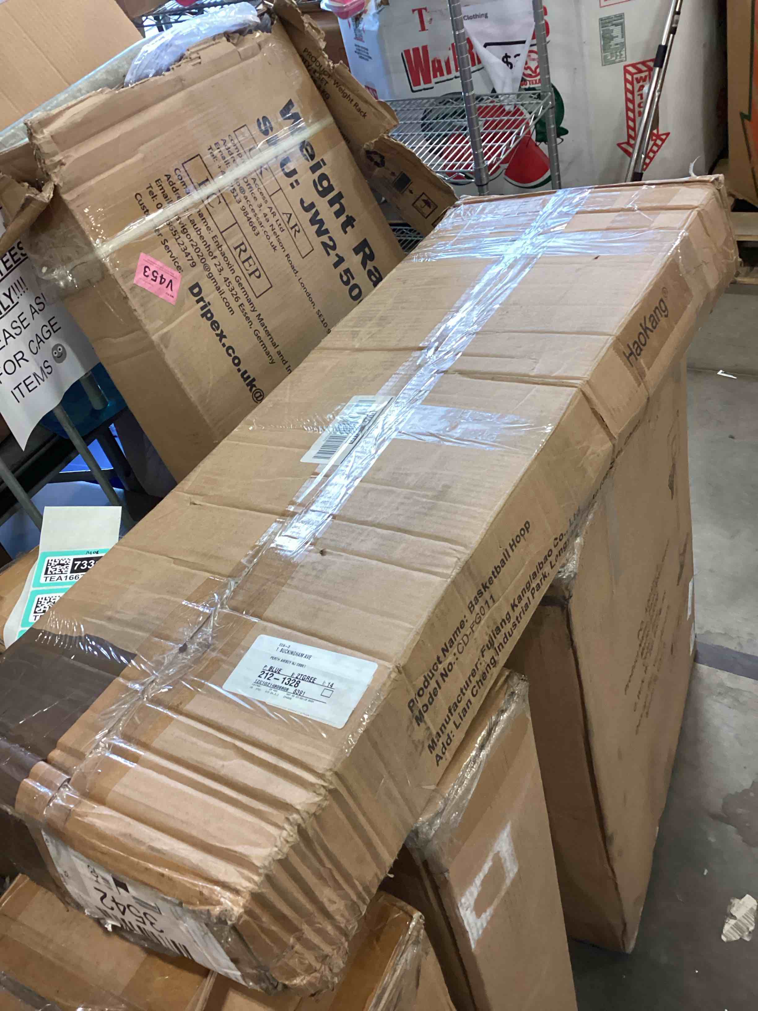 https://s3.amazonaws.com/lotting-images-prod/bidfta/TEA1667331_1750691619416.jpeg