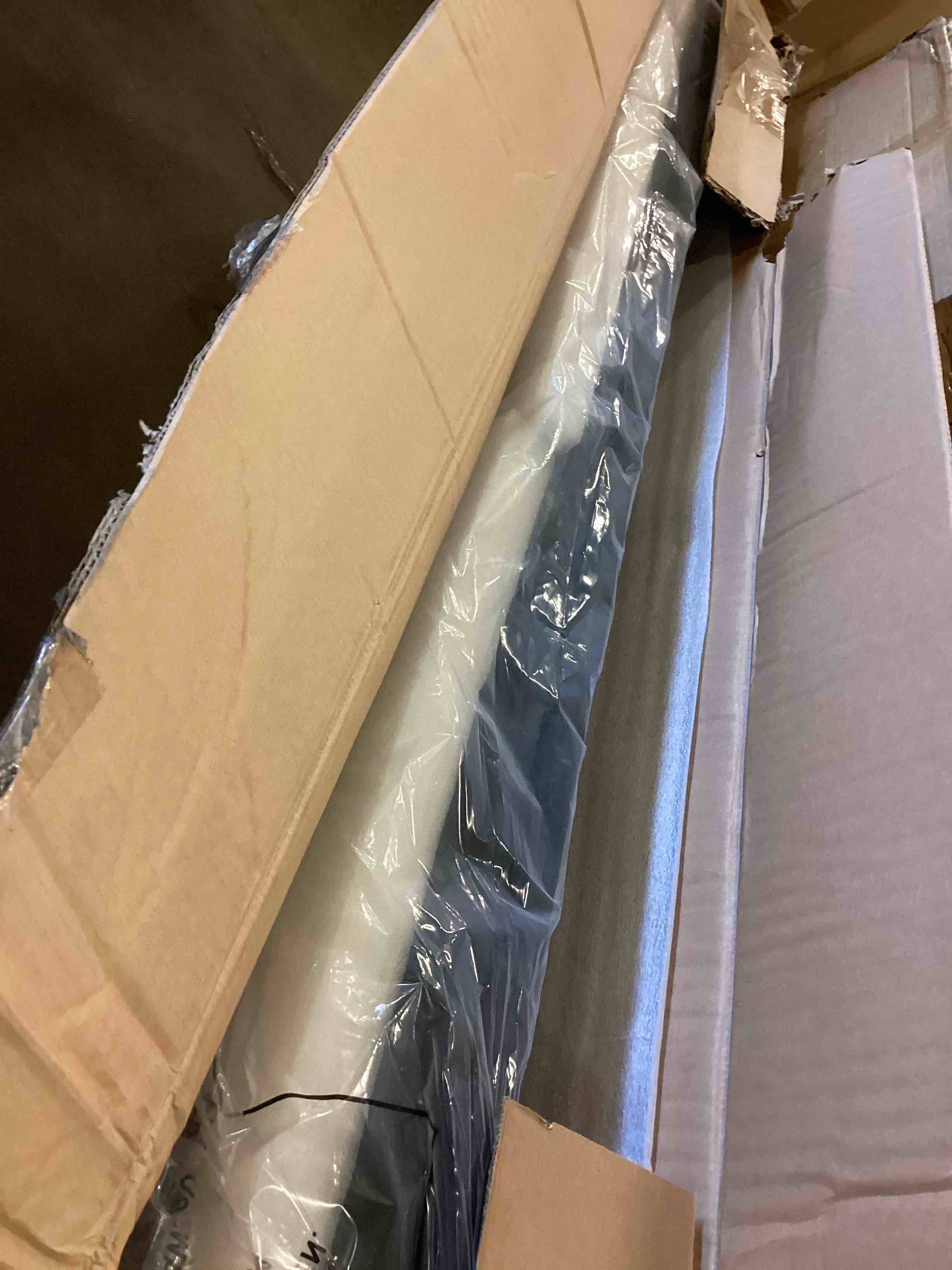 https://s3.amazonaws.com/lotting-images-prod/bidfta/TEA1667381_1750866077437.jpeg