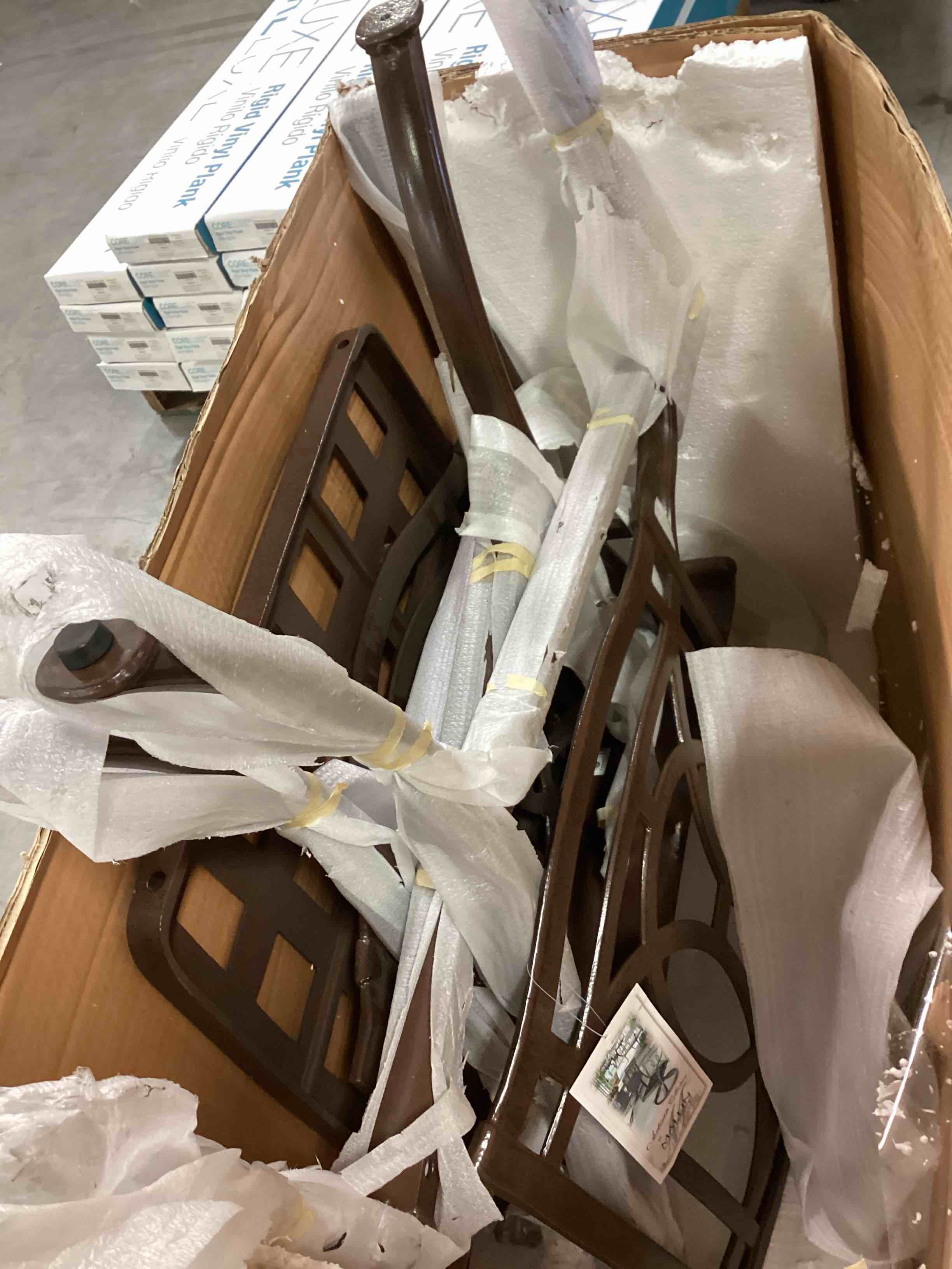 https://s3.amazonaws.com/lotting-images-prod/bidfta/TEA1671970_1756234169084.jpeg