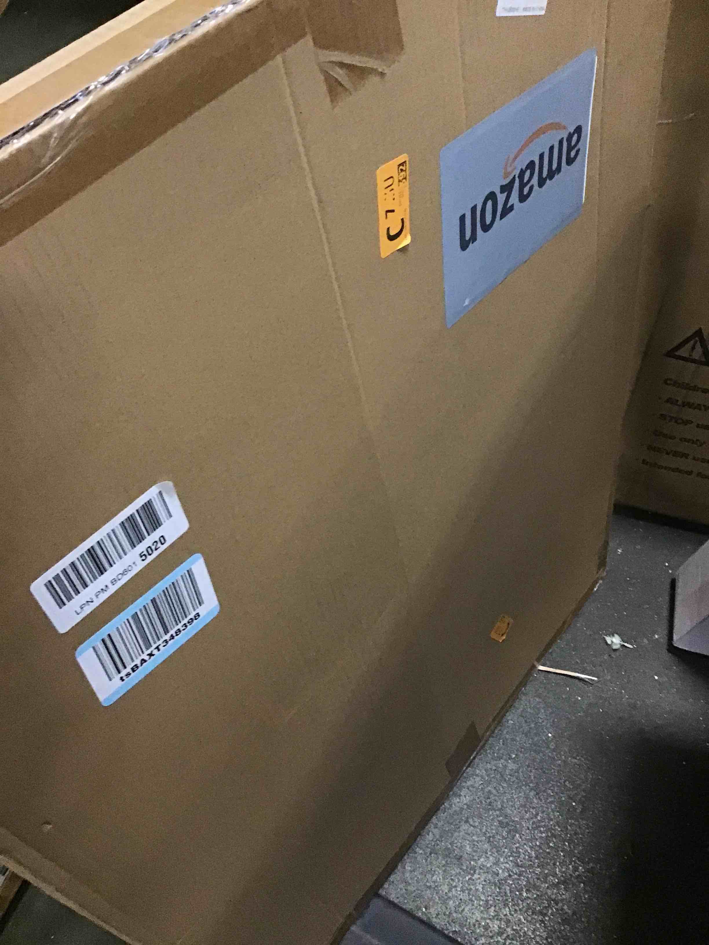 https://s3.amazonaws.com/lotting-images-prod/bidfta/TEA1672483_1733246534620.jpeg