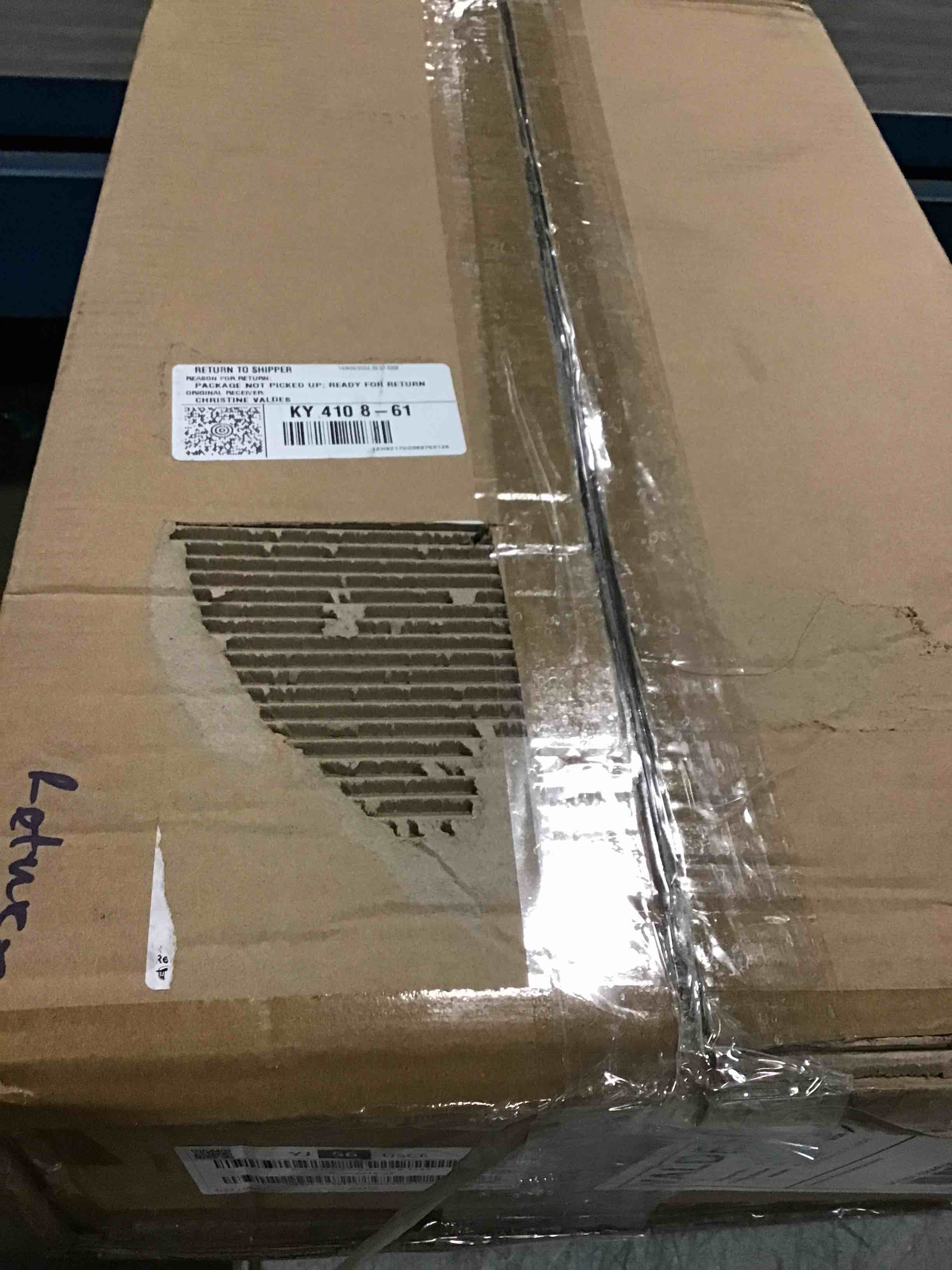 https://s3.amazonaws.com/lotting-images-prod/bidfta/TEA1673624_1733834467507.jpeg