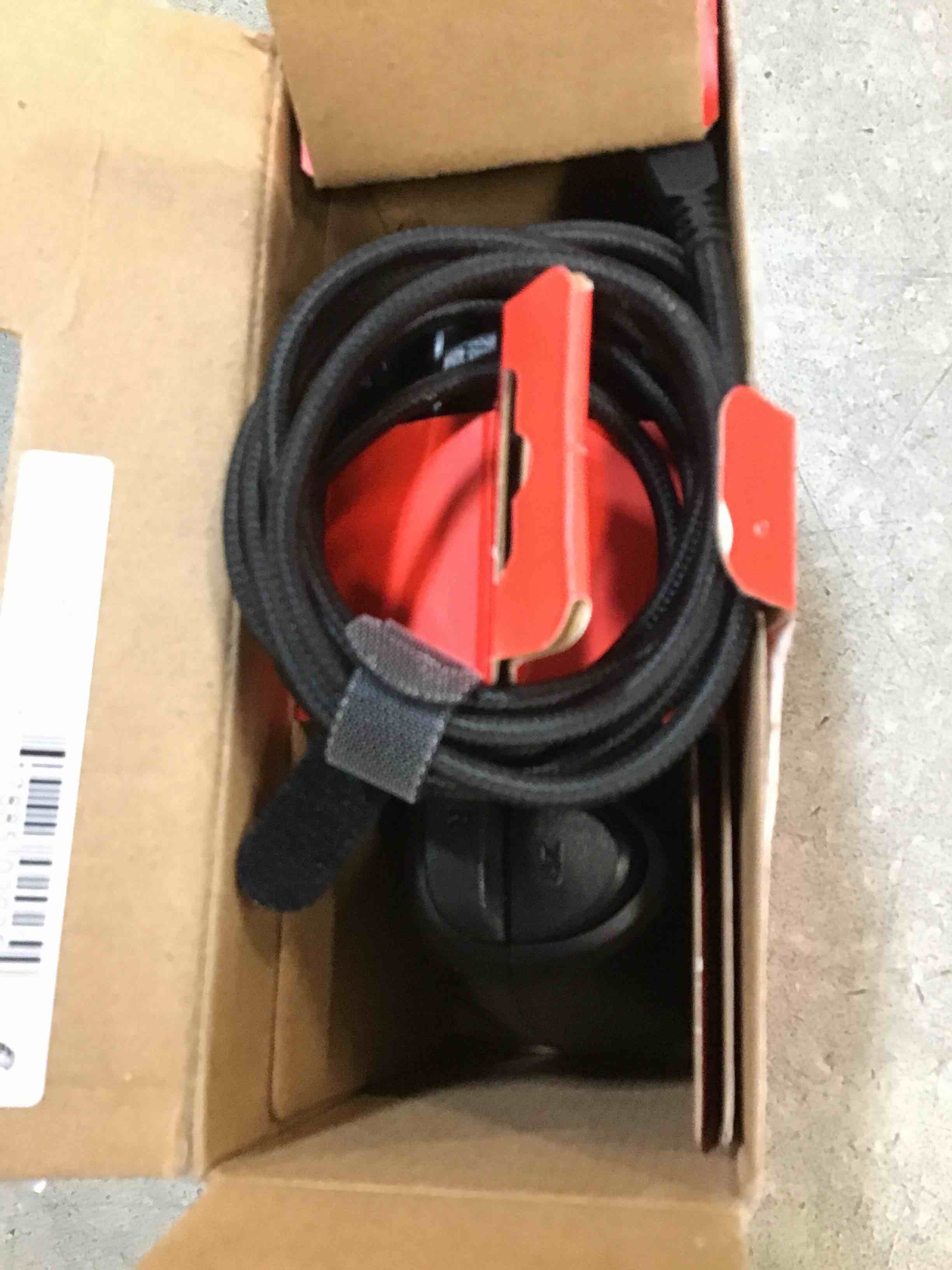 https://s3.amazonaws.com/lotting-images-prod/bidfta/TEA1674464_1734098118339.jpeg