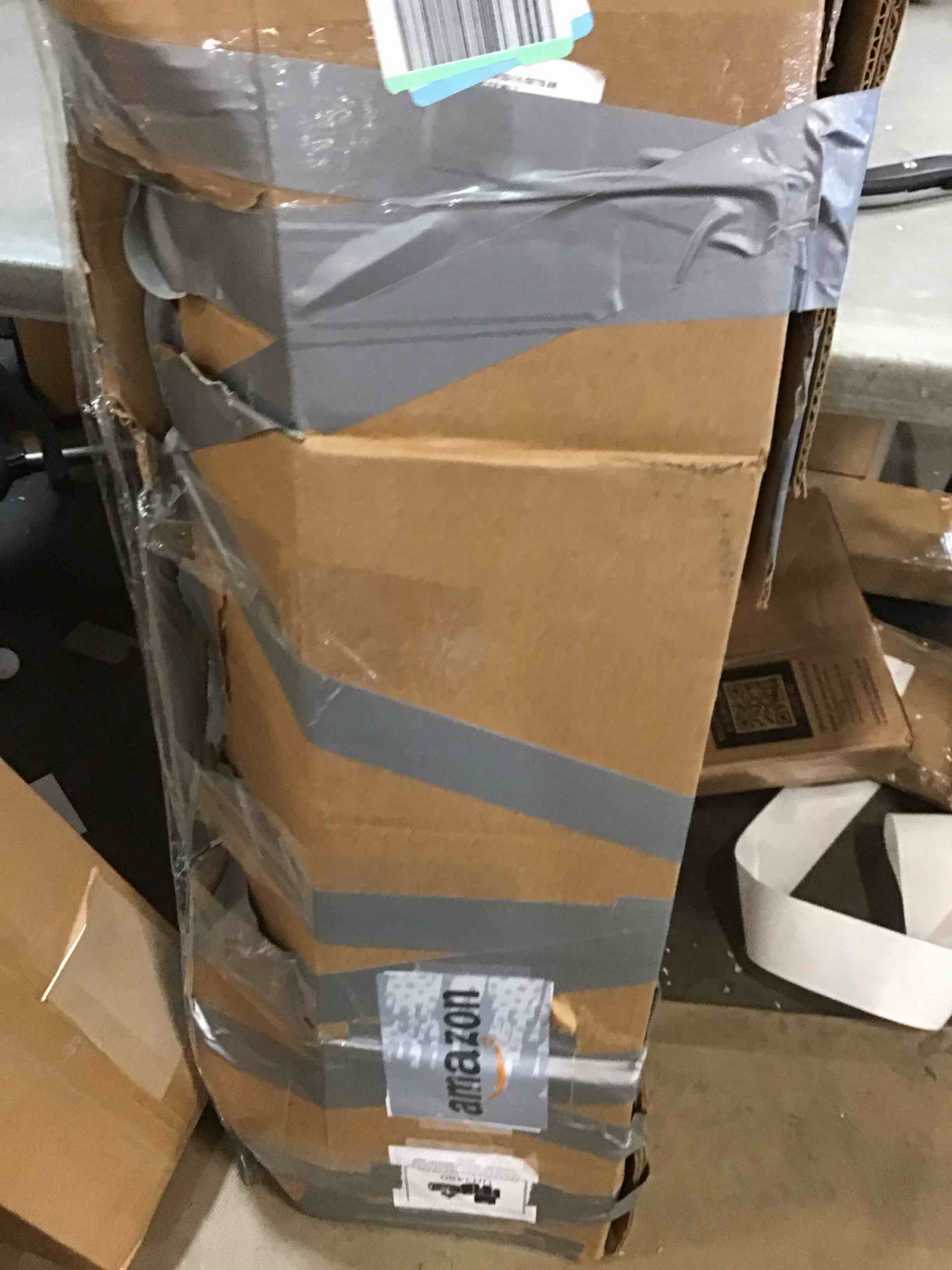 https://s3.amazonaws.com/lotting-images-prod/bidfta/TEA1674840_1734190971184.jpeg