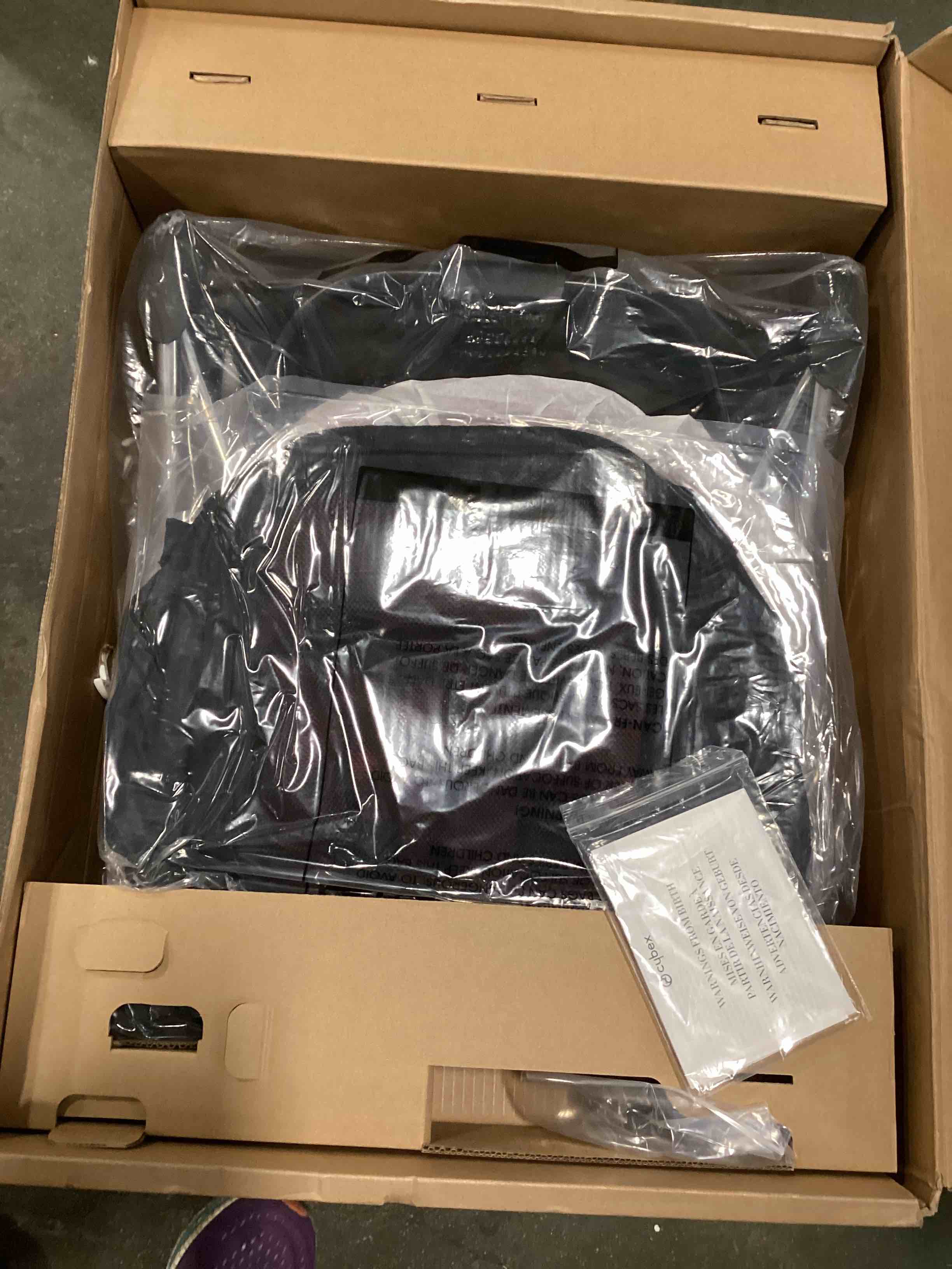 https://s3.amazonaws.com/lotting-images-prod/bidfta/TEA1675183_1737730543208.jpeg