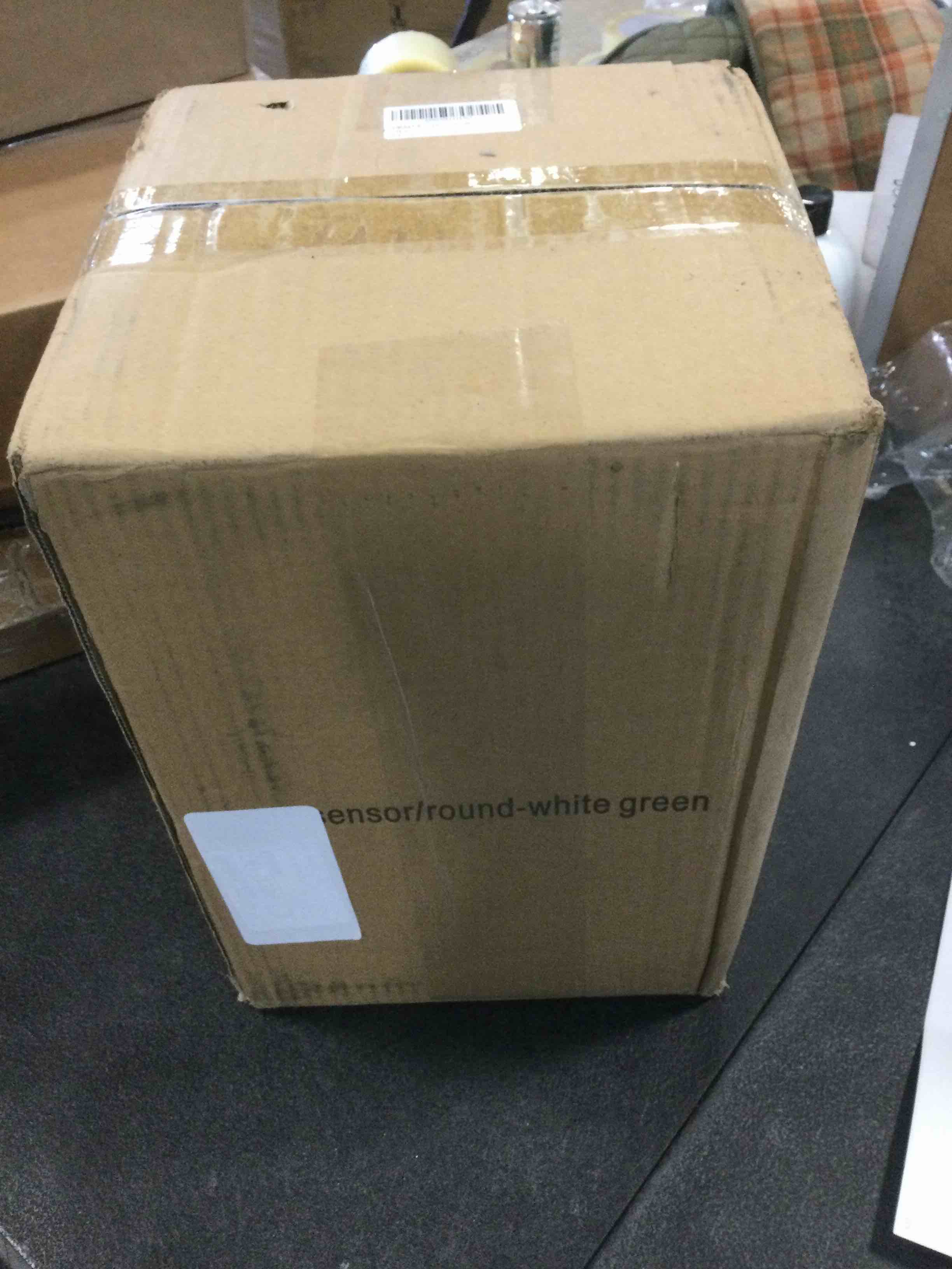 https://s3.amazonaws.com/lotting-images-prod/bidfta/TEA1675910_1738176249359.jpeg