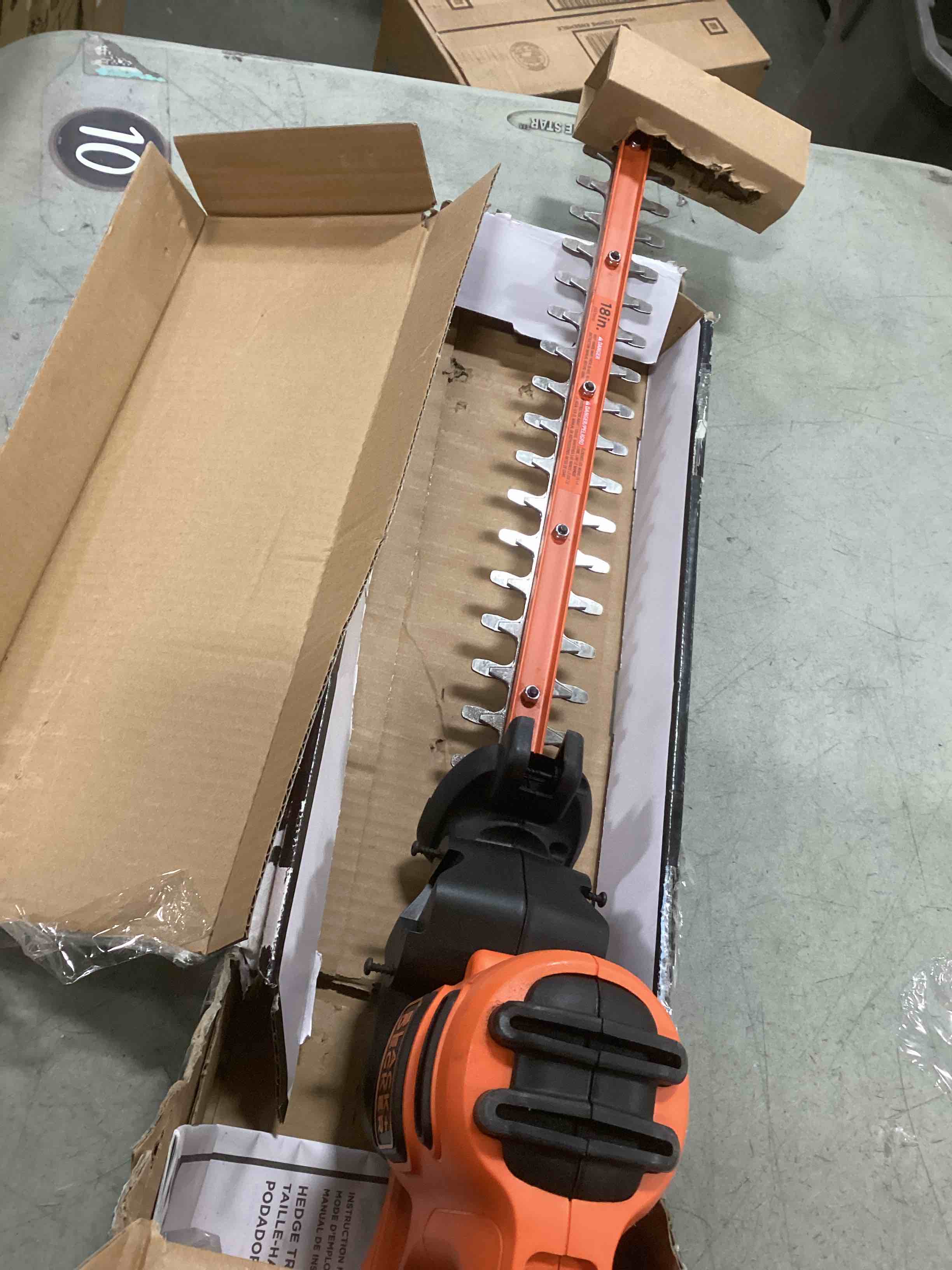 https://s3.amazonaws.com/lotting-images-prod/bidfta/TEA1676168_1738333790487.jpeg
