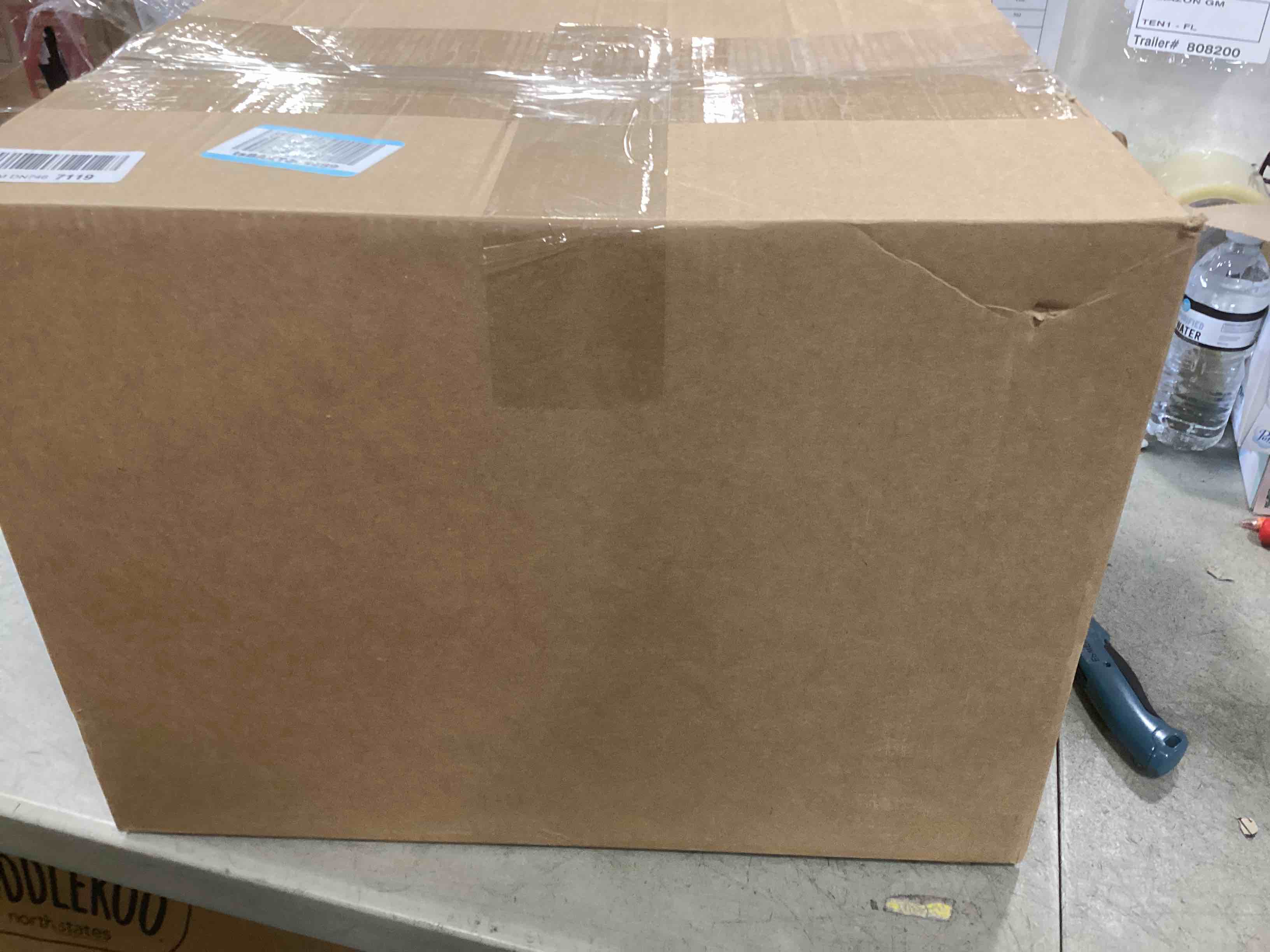 https://s3.amazonaws.com/lotting-images-prod/bidfta/TEA1676292_1738349716689.jpeg