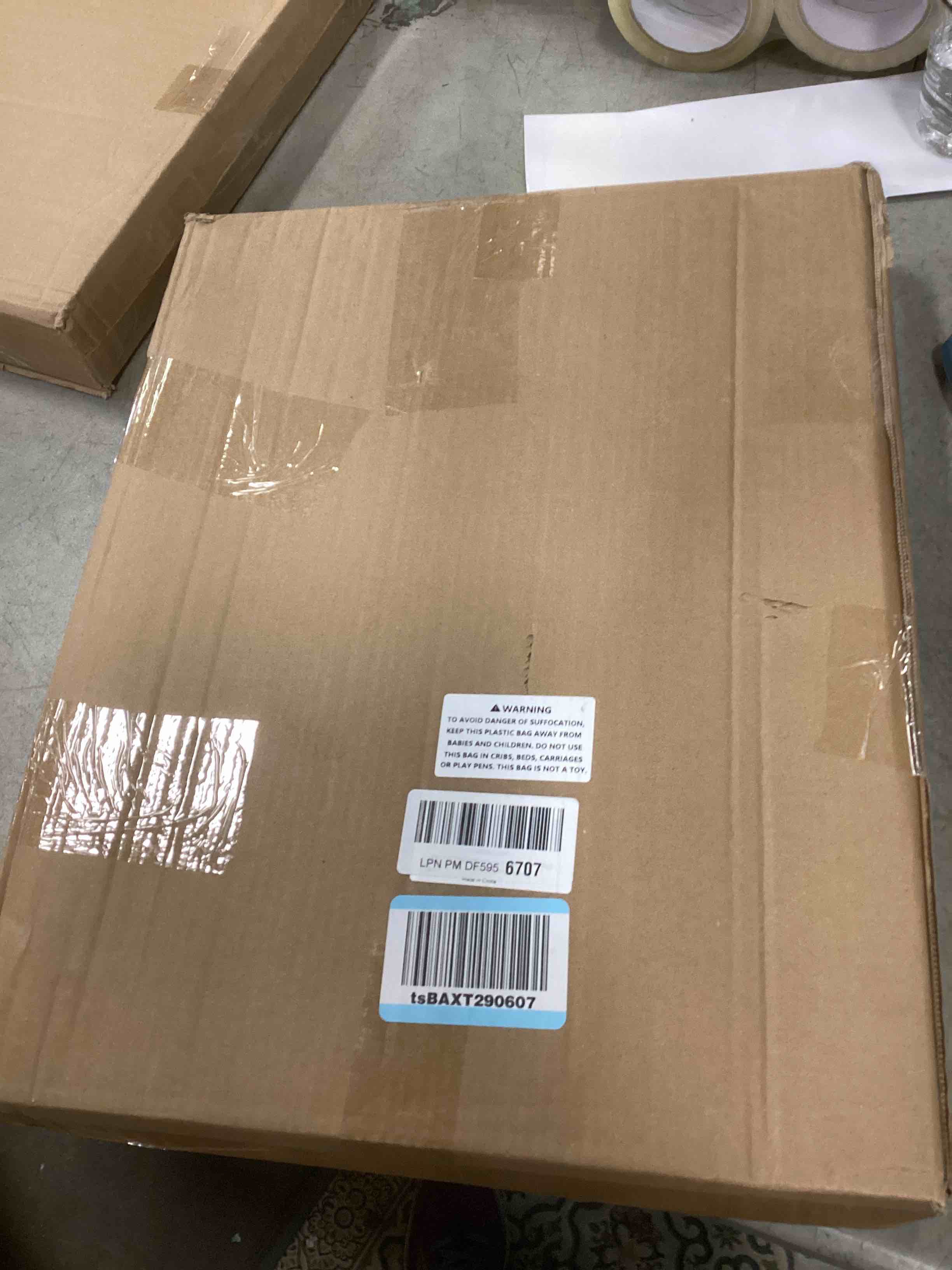 https://s3.amazonaws.com/lotting-images-prod/bidfta/TEA1676297_1738350433401.jpeg