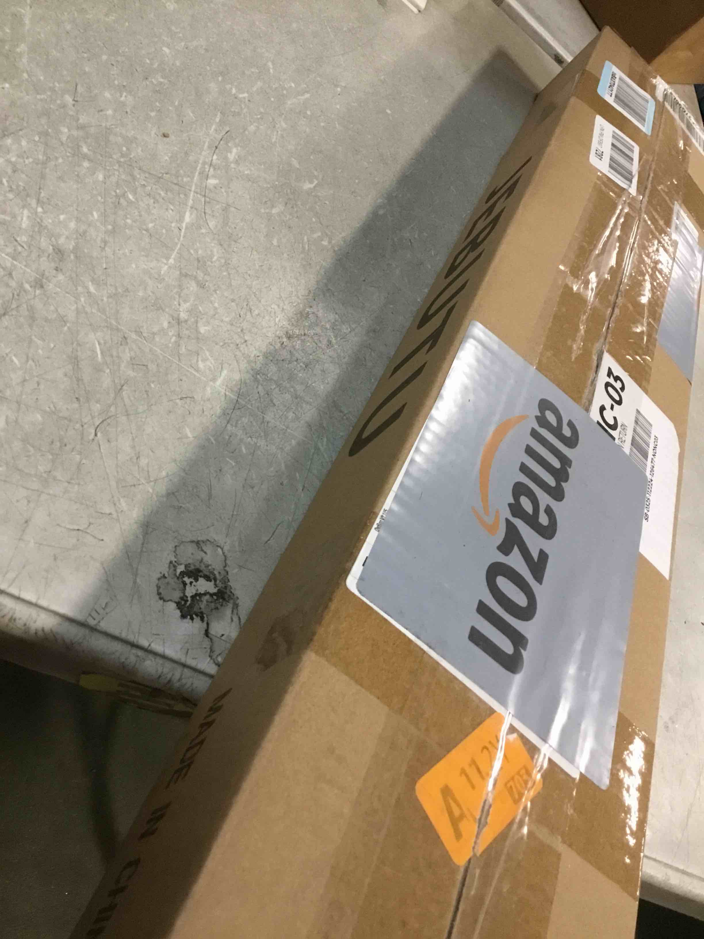 https://s3.amazonaws.com/lotting-images-prod/bidfta/TEA1678084_1734697658864.jpeg